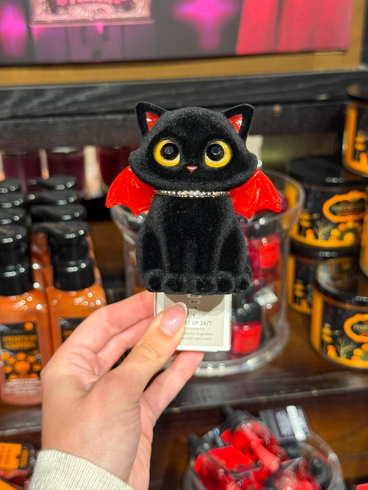 New Halloween 2026 Bath & Body Works wallflower holders! 🐈‍⬛👻
