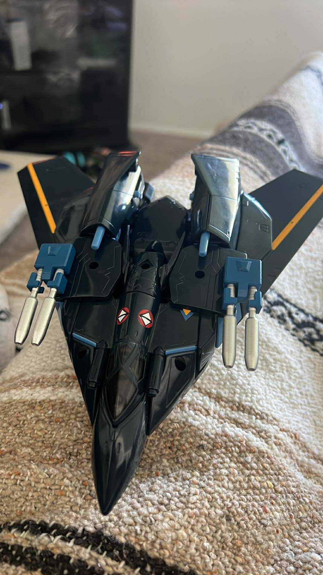 Bandai Macross 7 DX VF-17S Special Stealth Valkyrie custom blaster