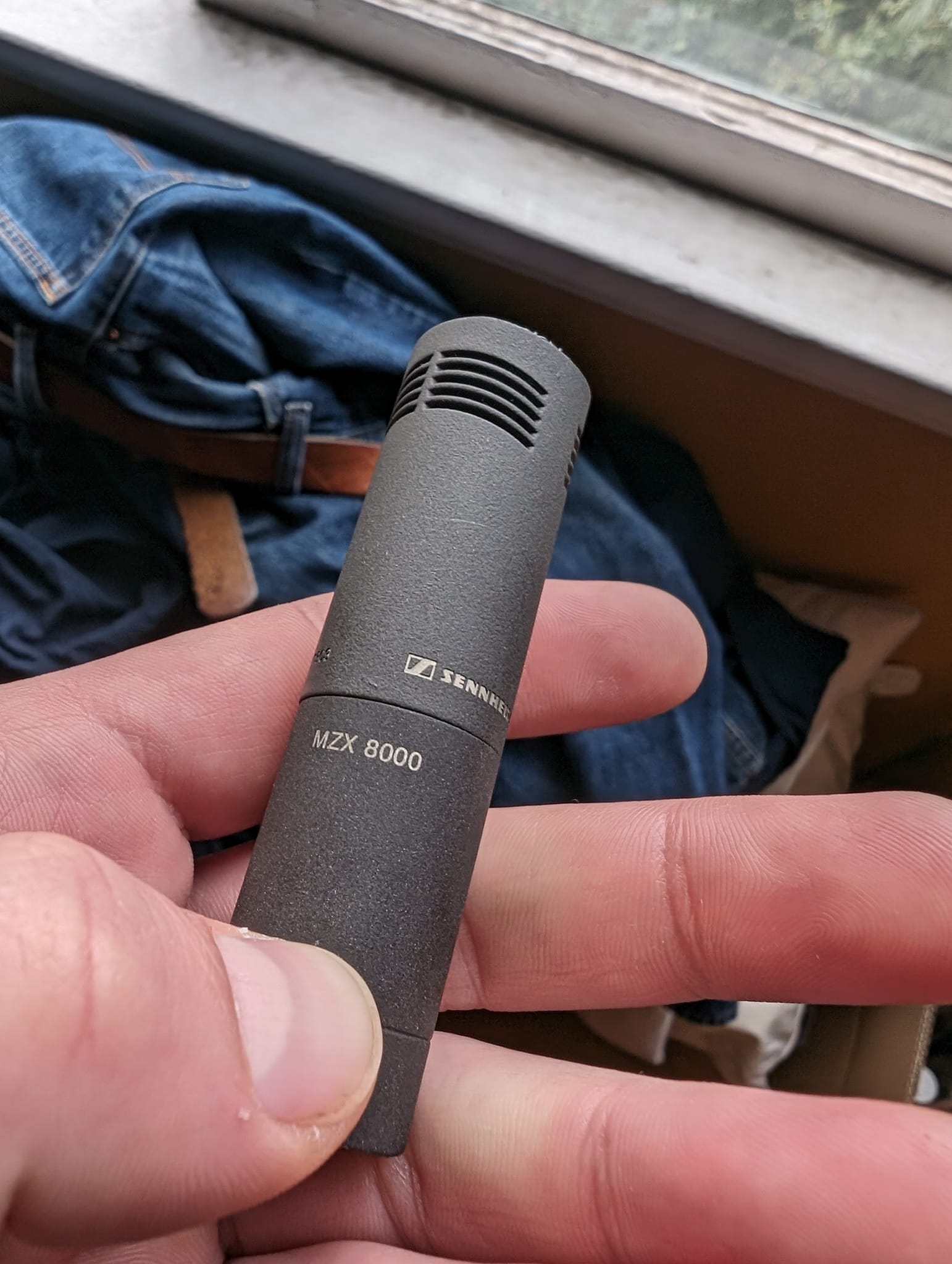 What are the favorite uses for the Sennheiser MKH8040 microphone?