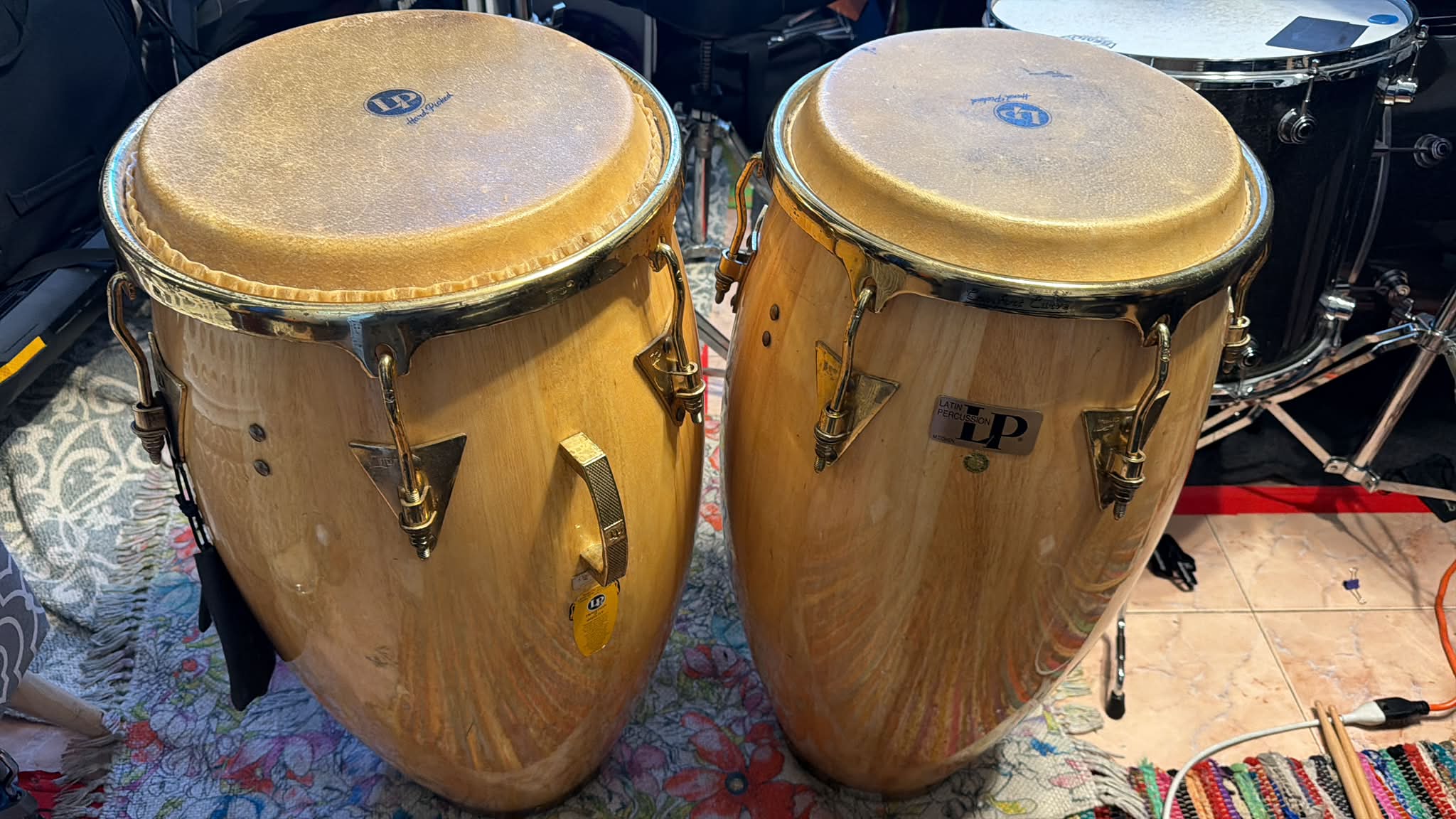 Vintage Valje conga and tumba drum comparison