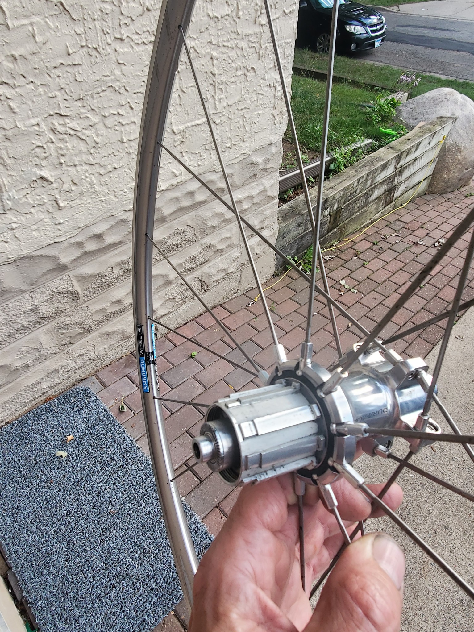 Any cassette compatible with Dura Ace 10s Campy freehub?