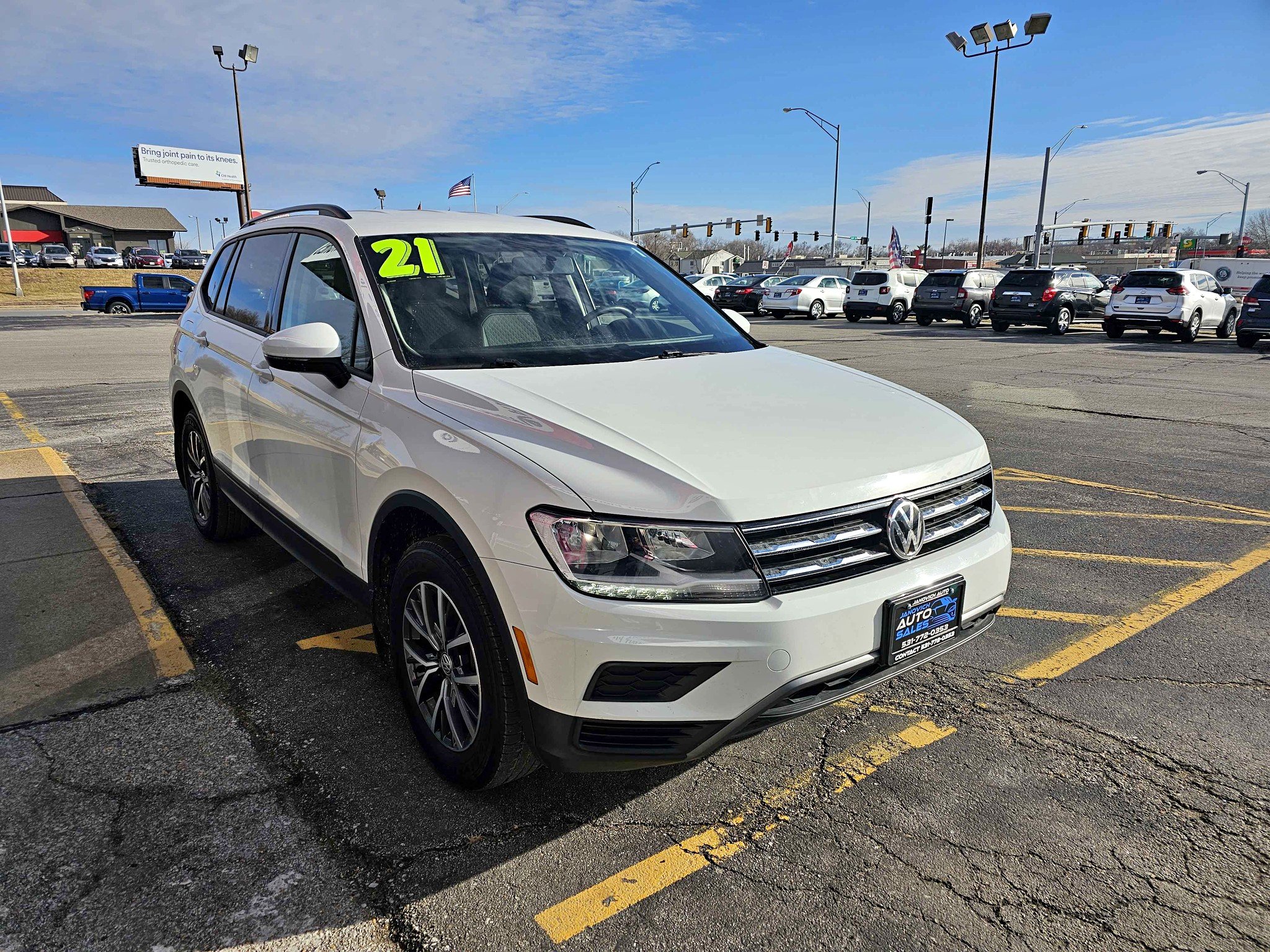 2021-volkswagen-tiguan-2-0t-s-4motion-sport-utility-4d-cars