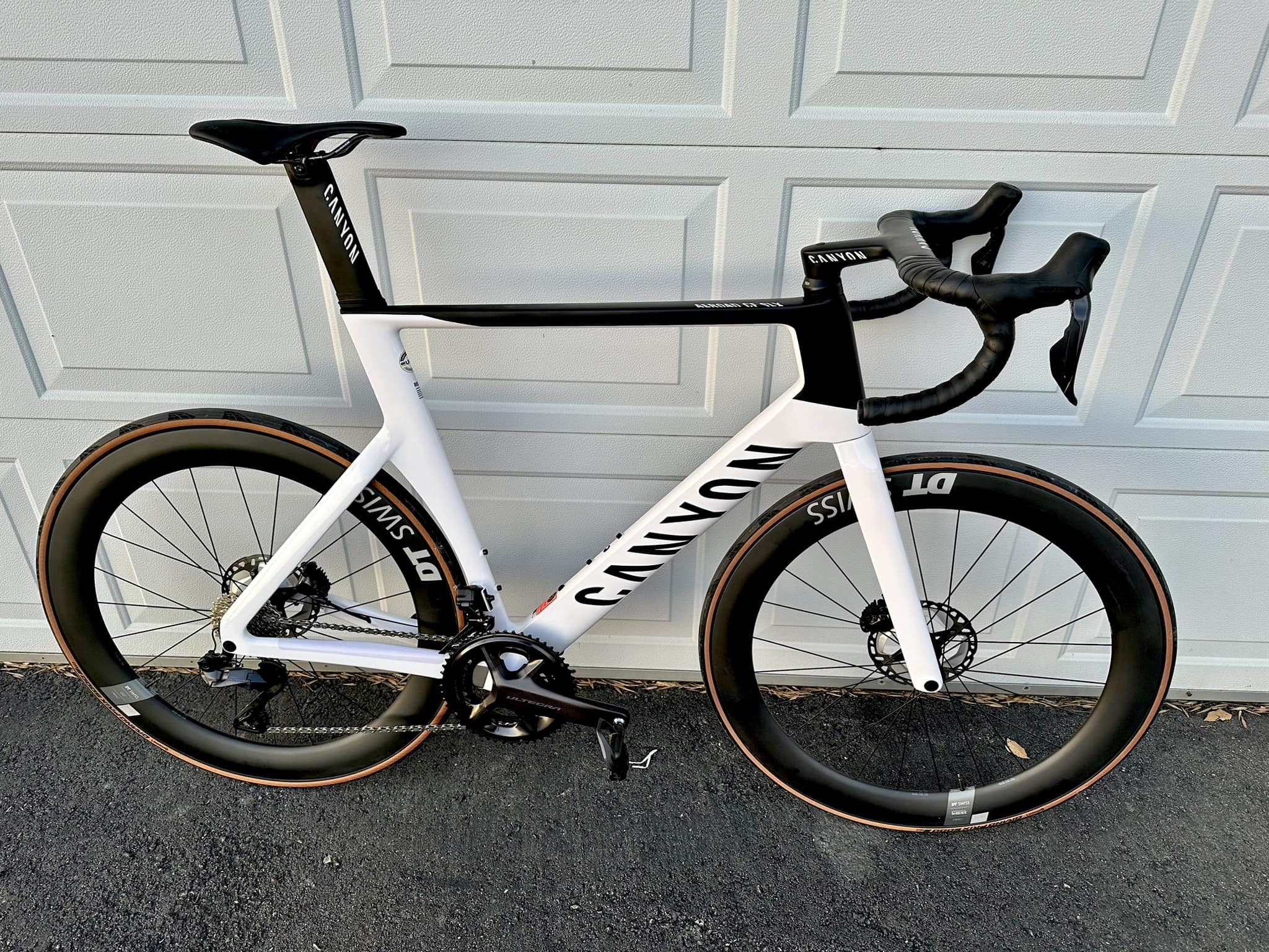 New bike day.!! Loved the first ride! Carrera phibra evo. Mavic