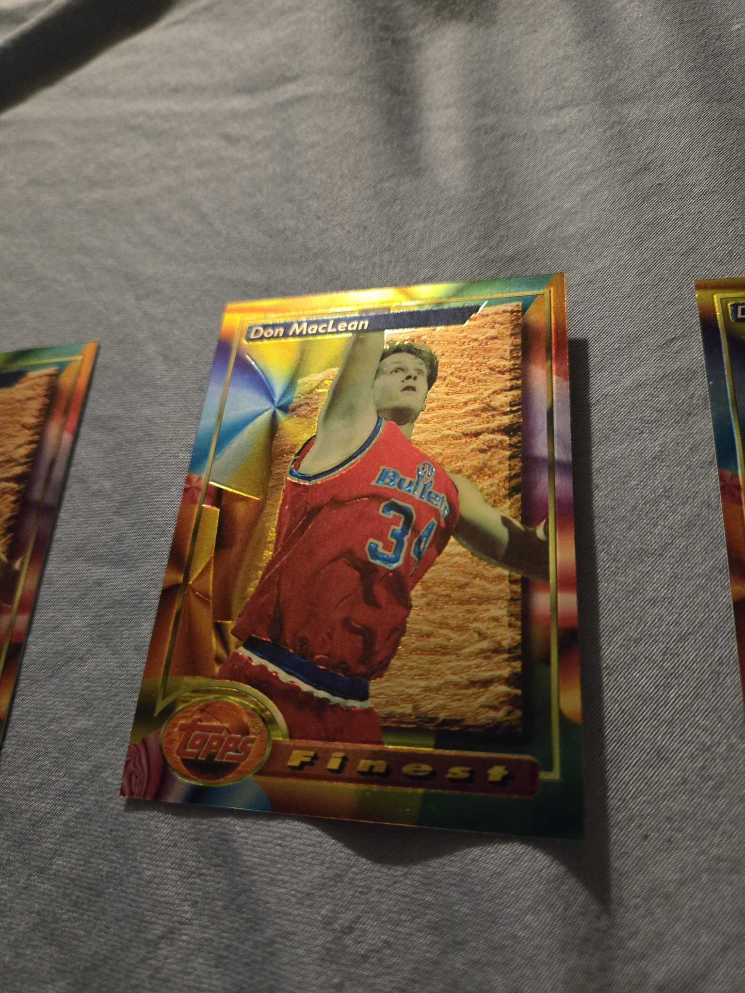 How to identify refractor vs standard 90s Topps Finest cards?
