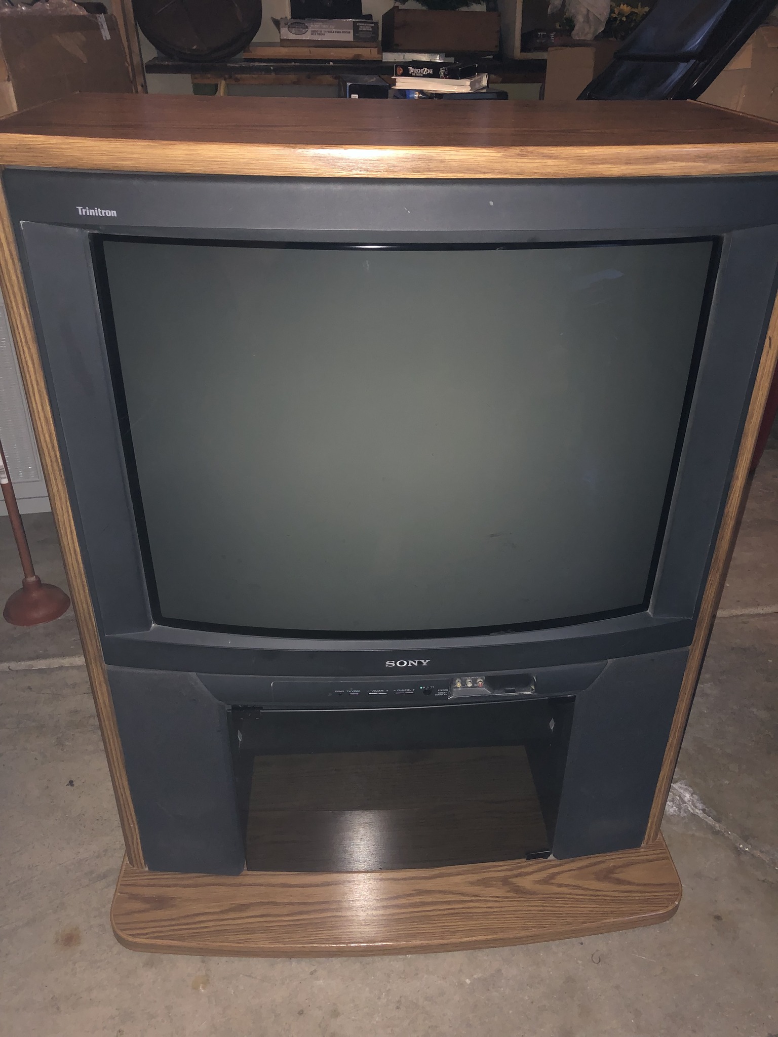 What are the good and bad experiences with the Sony KV-32TW67 TV