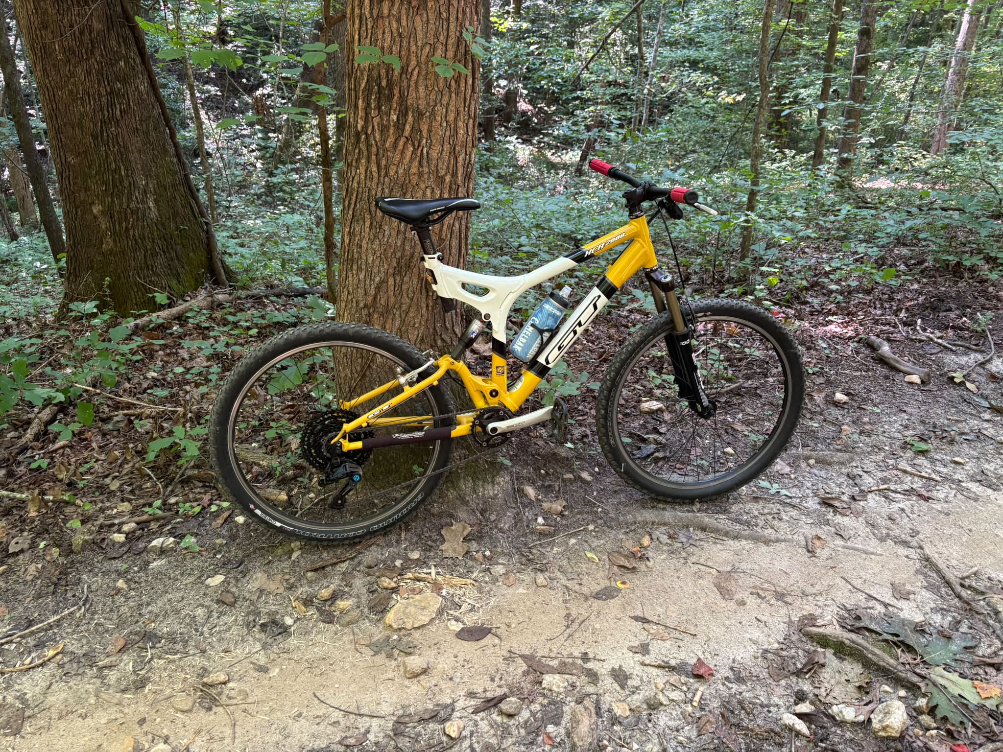 Restored 2000 XCR mountain bike with 1x drivetrain conversion