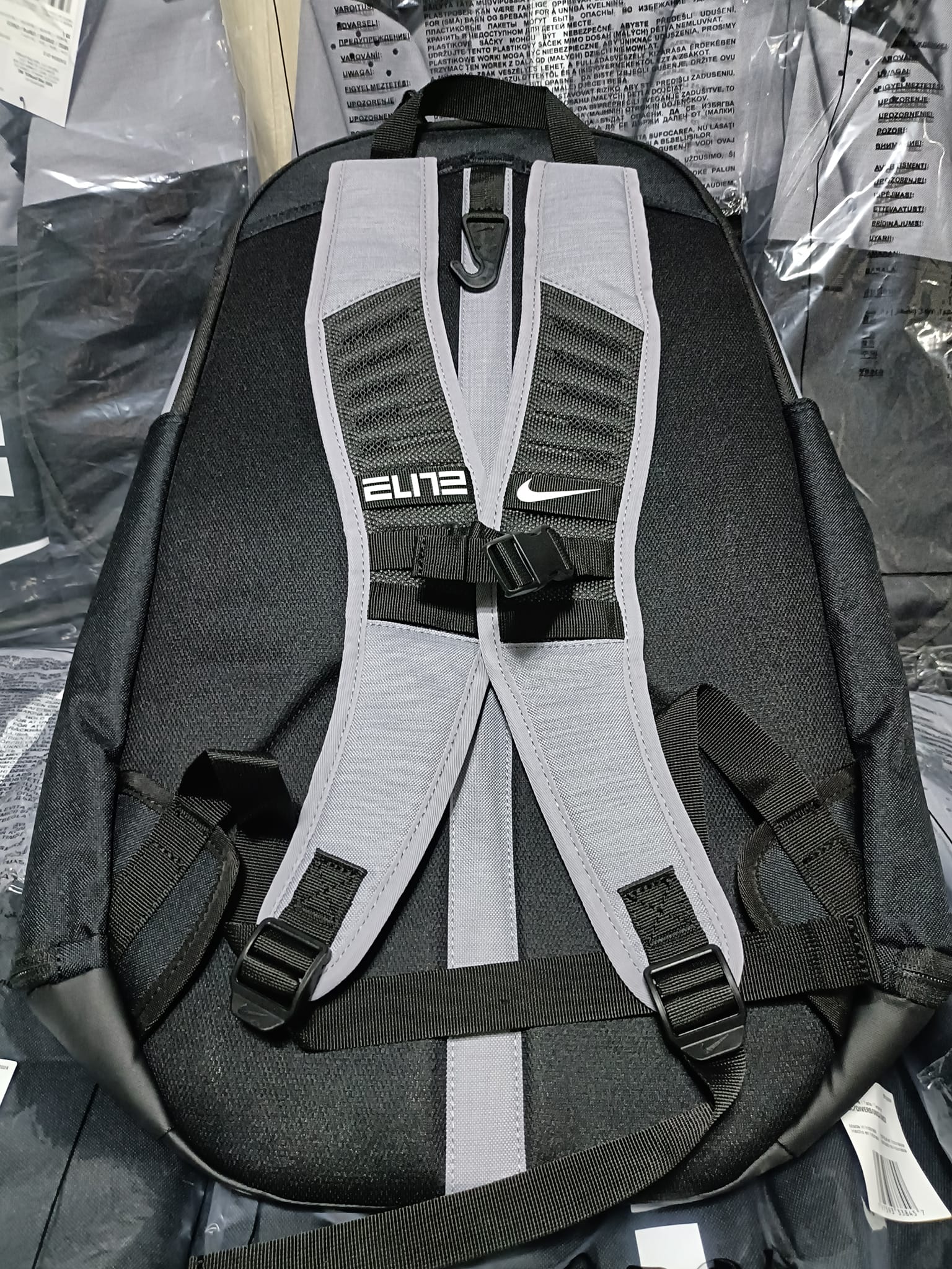 Nike Hoops Elite Pro Backpack (38L) With shoe compartment up to 