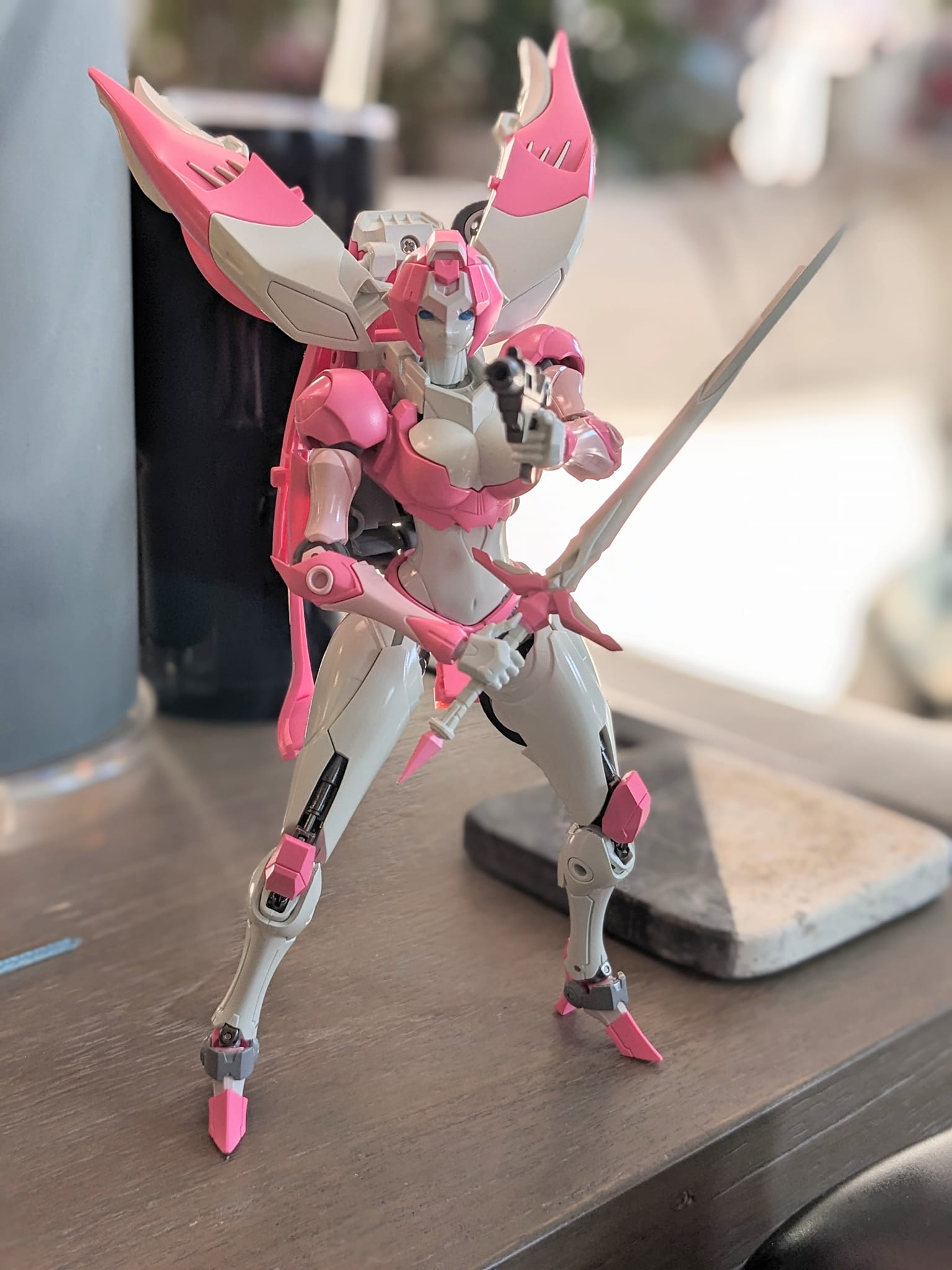 CDL-01 RC figure with multiple heads