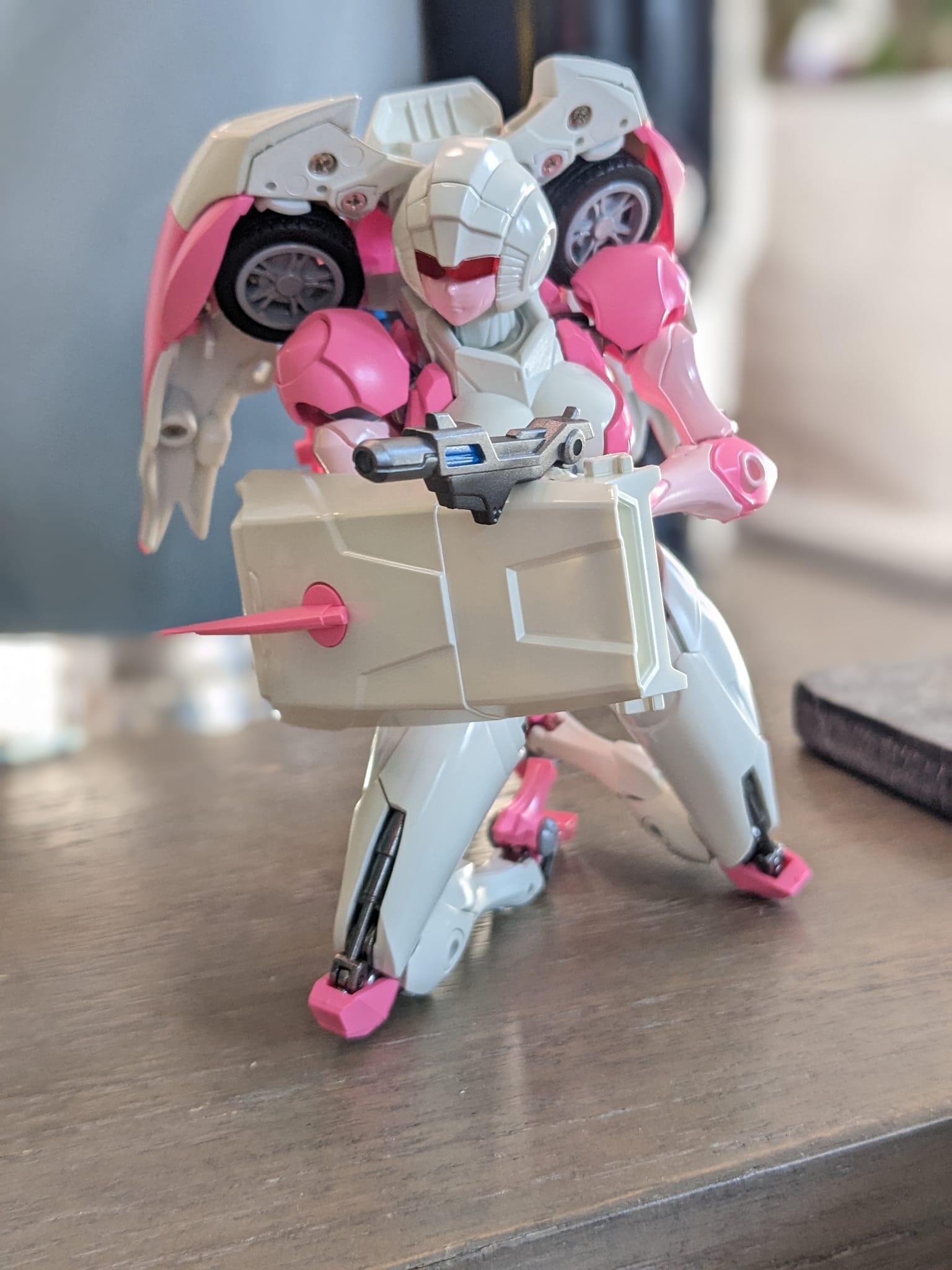 CDL-01 RC figure with multiple heads