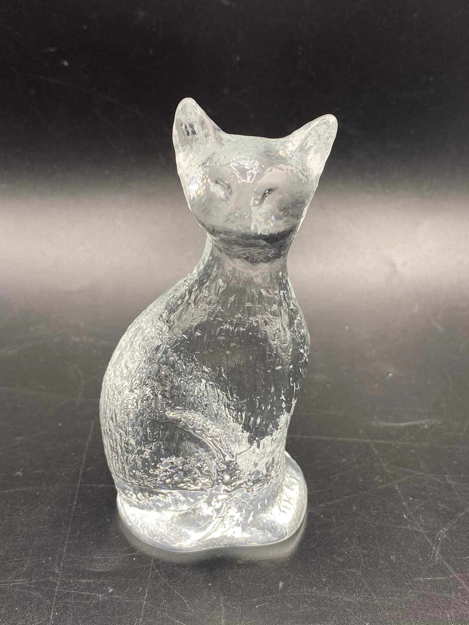 vintage glass figure ୨୧ * ガラスの リスさん vintage glass figure