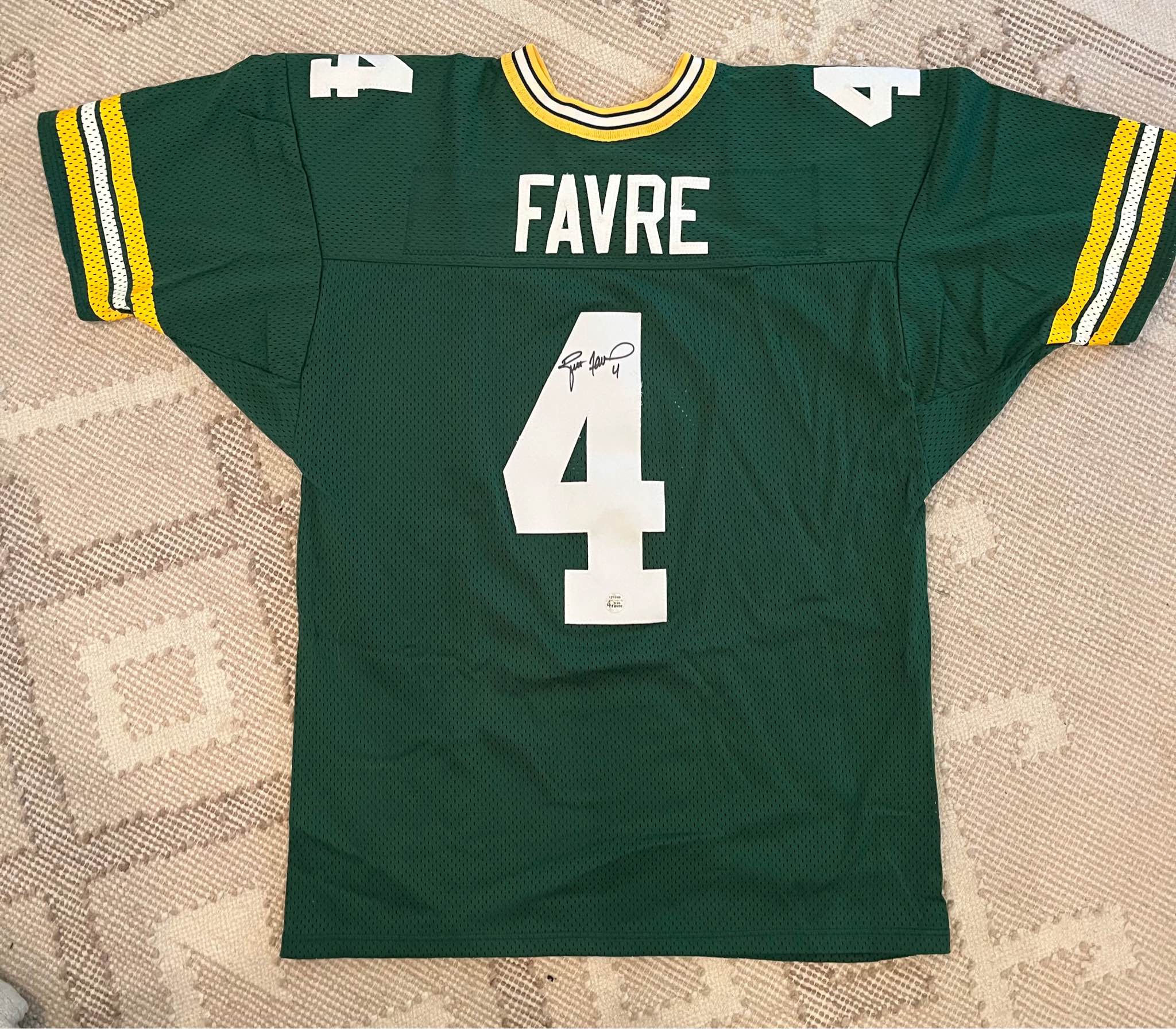 Brett Favre Green Bay Packers Facsimile Autographed Football Jersey - Men's XL White Reprint Laser Auto
