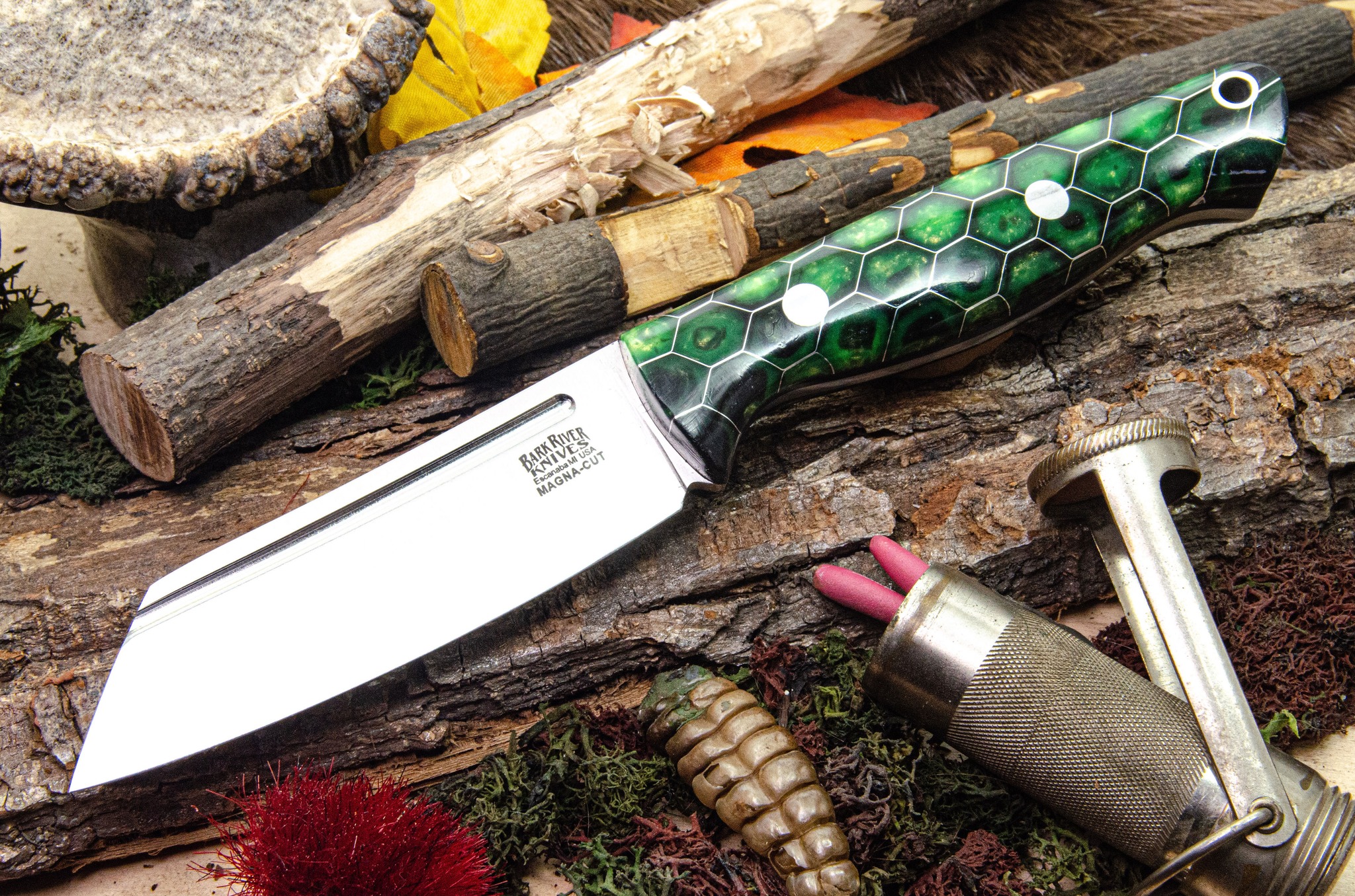 Bark River Taskmaster knife in Magnacut