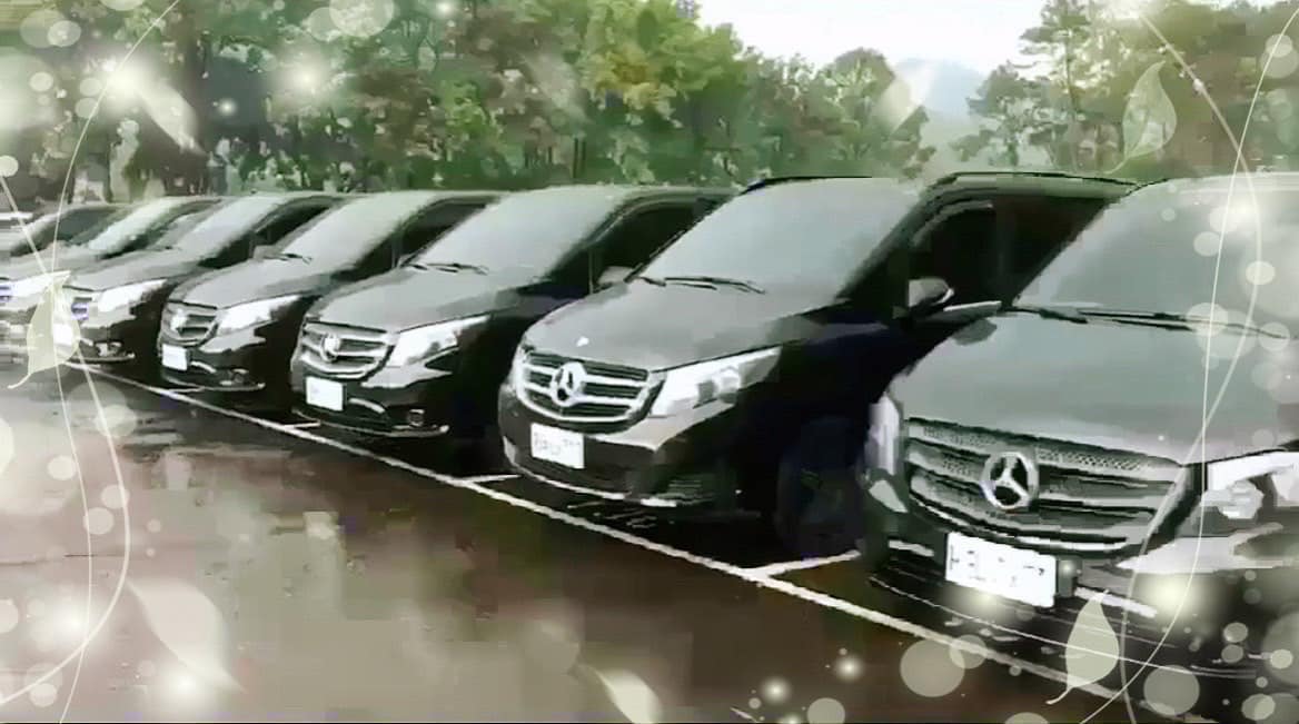 豪華賓士九人座精緻旅遊 - 您有需要行程包車旅遊或接送服務用車嗎？我們有全新車系的豪華賓士九人座車（載客數可至八位），...