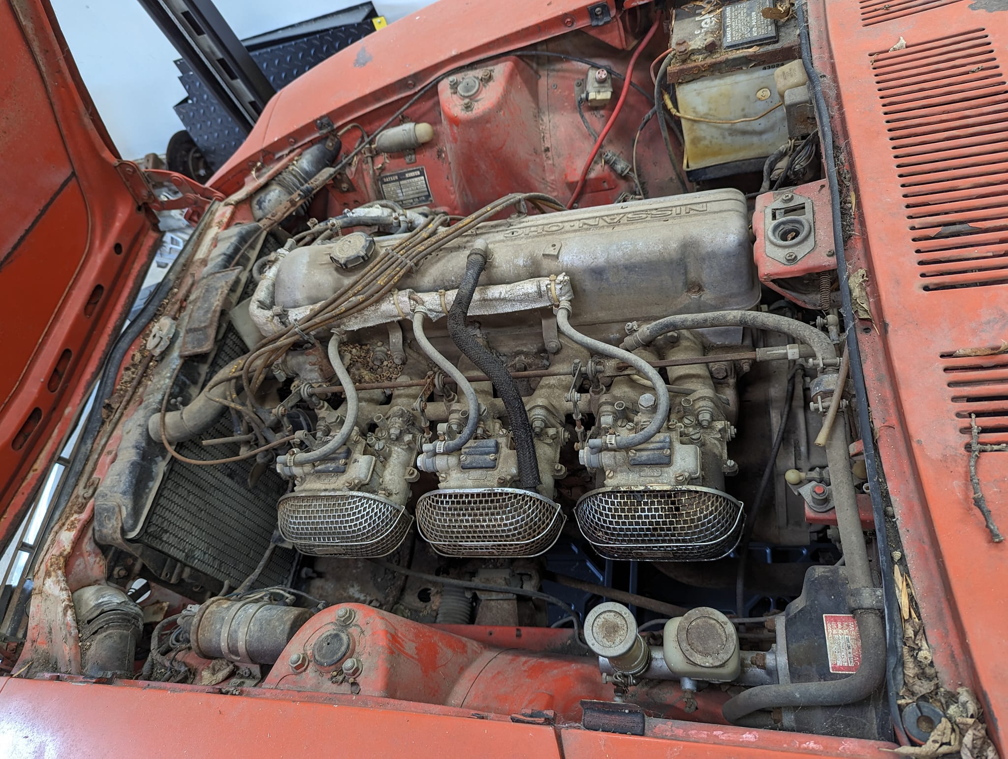 Restoring my Z31 and 260Z cars
