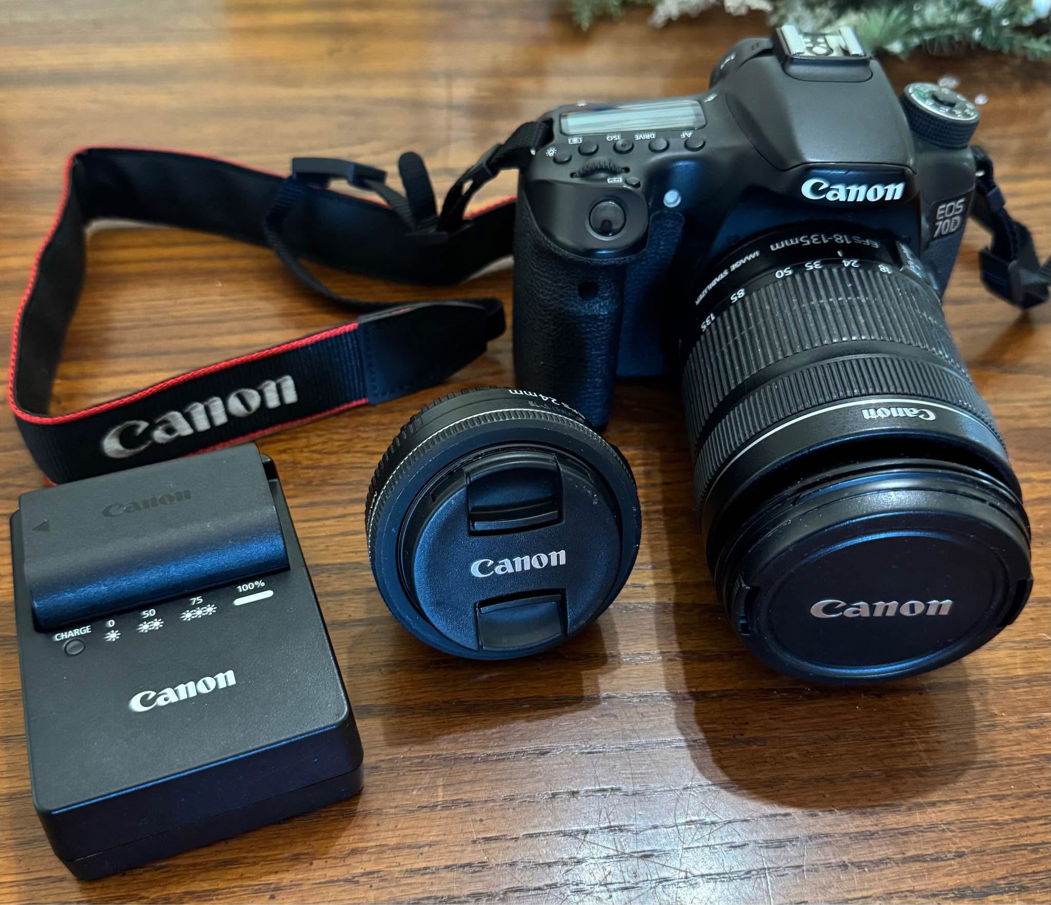 For sale Canon EOS 70D, lenses-canon efs 18-135mm 1:3.5-5.6 stm 