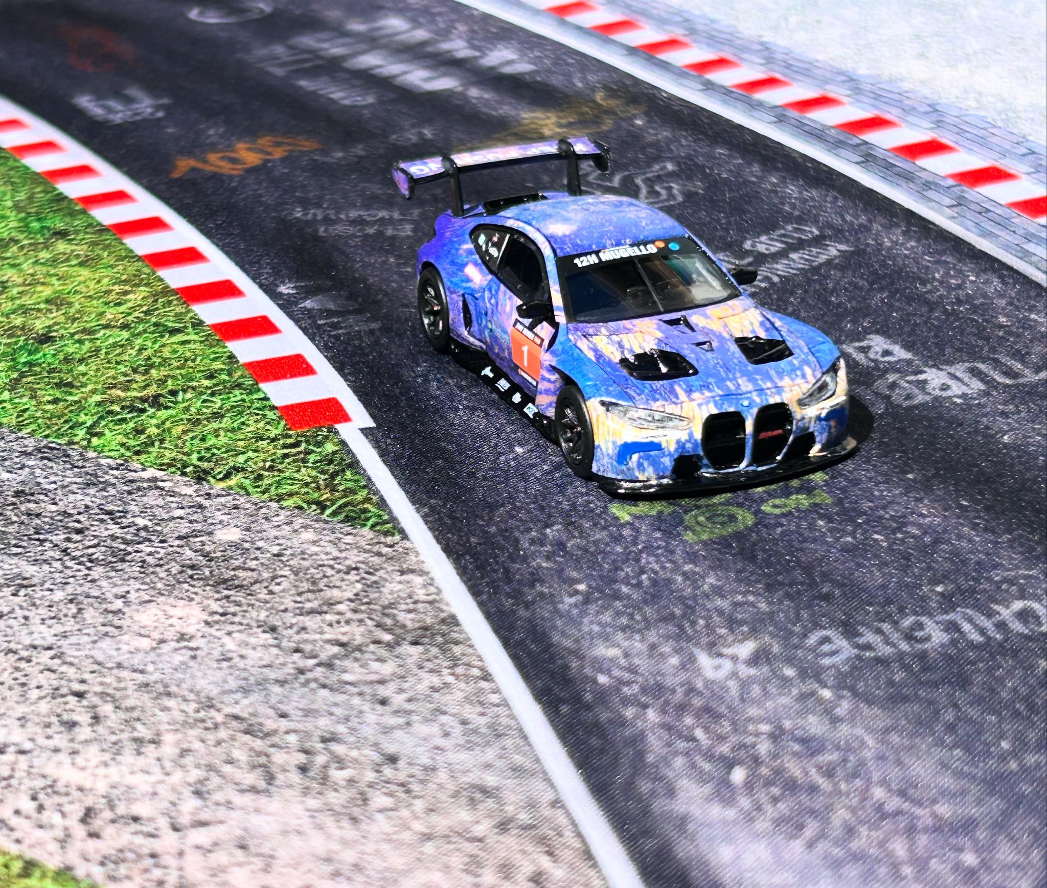 Minichamps 1:43 BMW M4 GT3 Di Valentino Rossi &ndash; Vincitore Road To Le Mans 2023