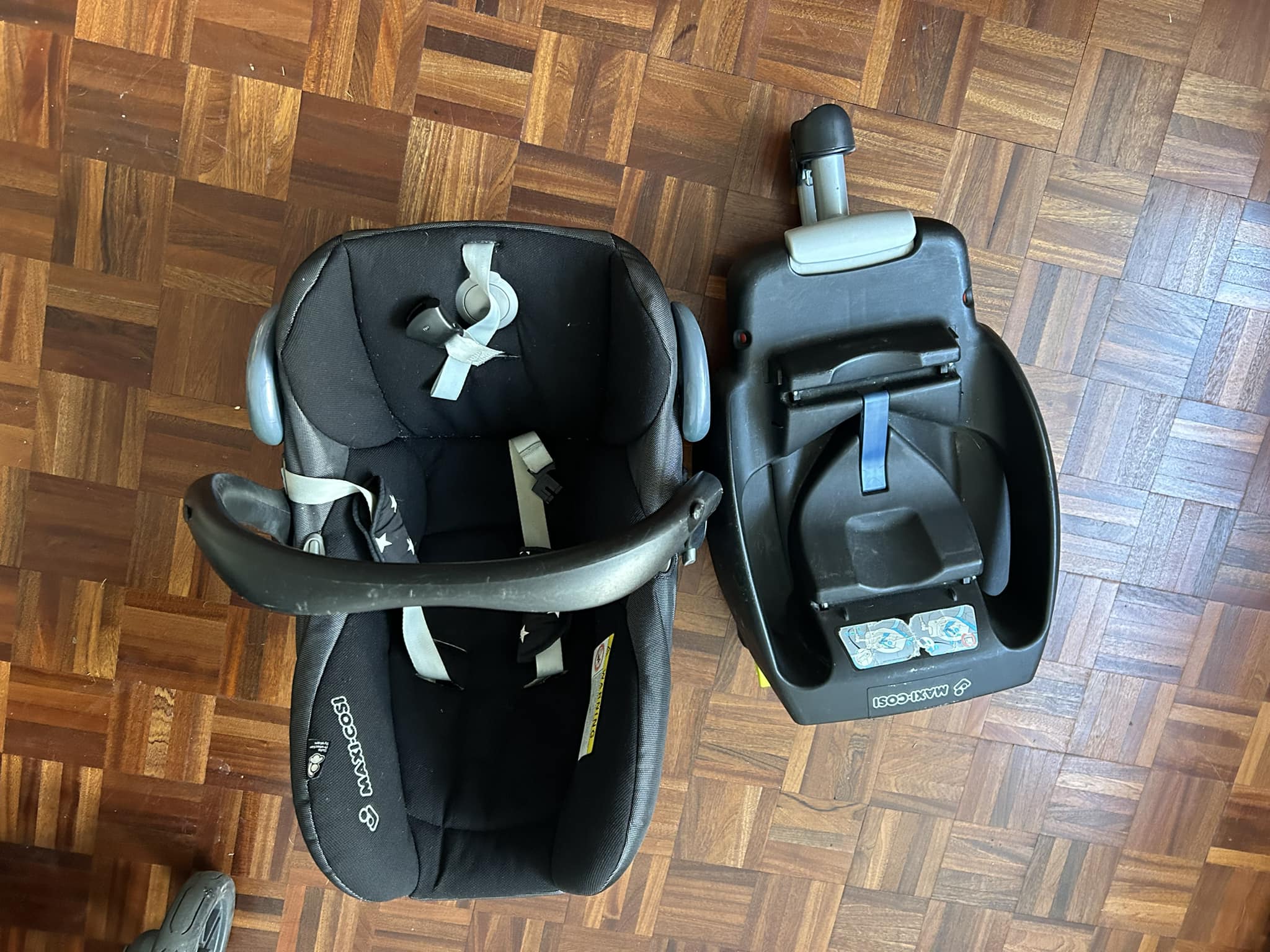 Maxi cosi Familyfix isofix car seat base used but excellent condition