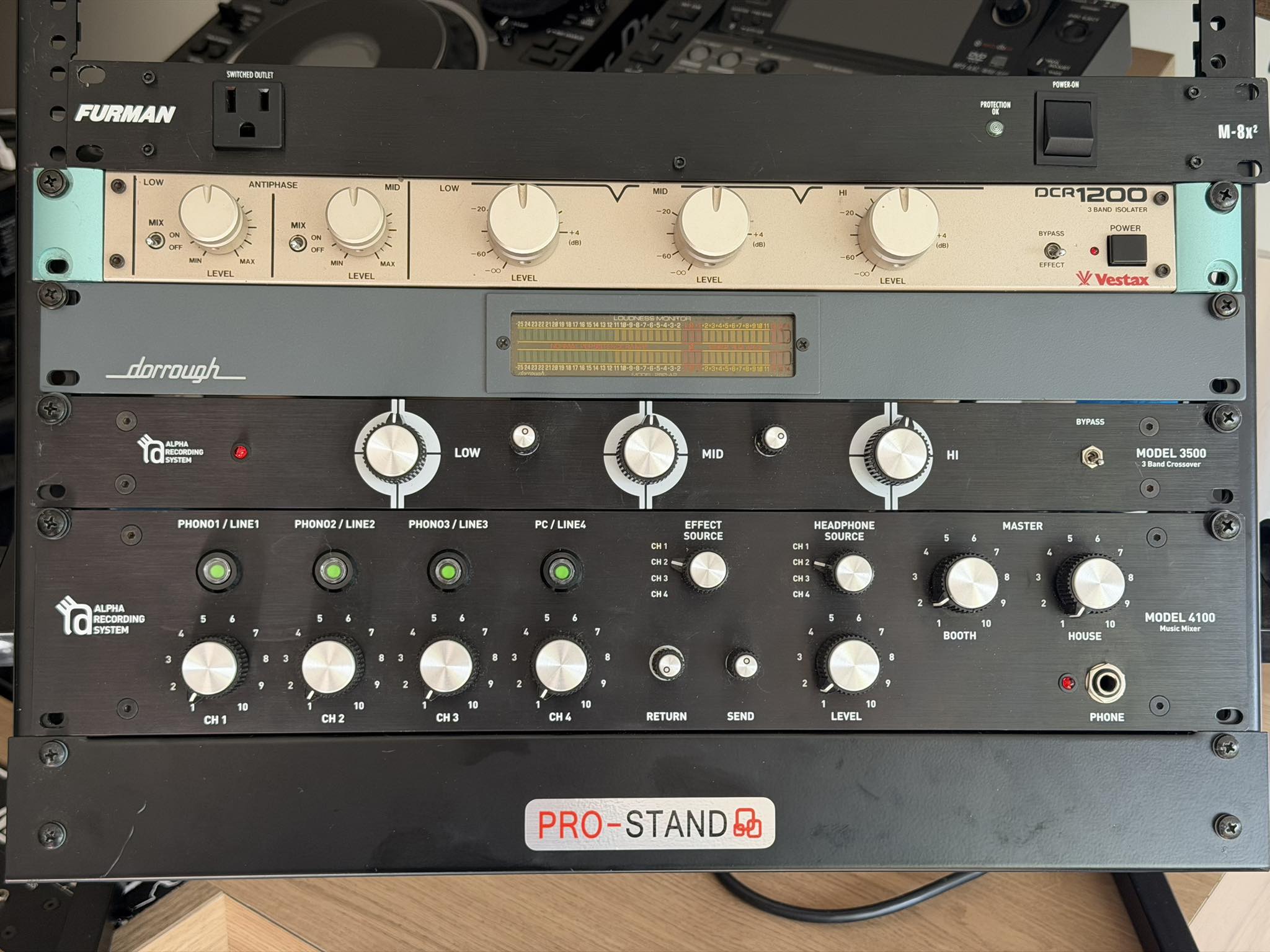 Vestax NEW isorator DCR-2500F