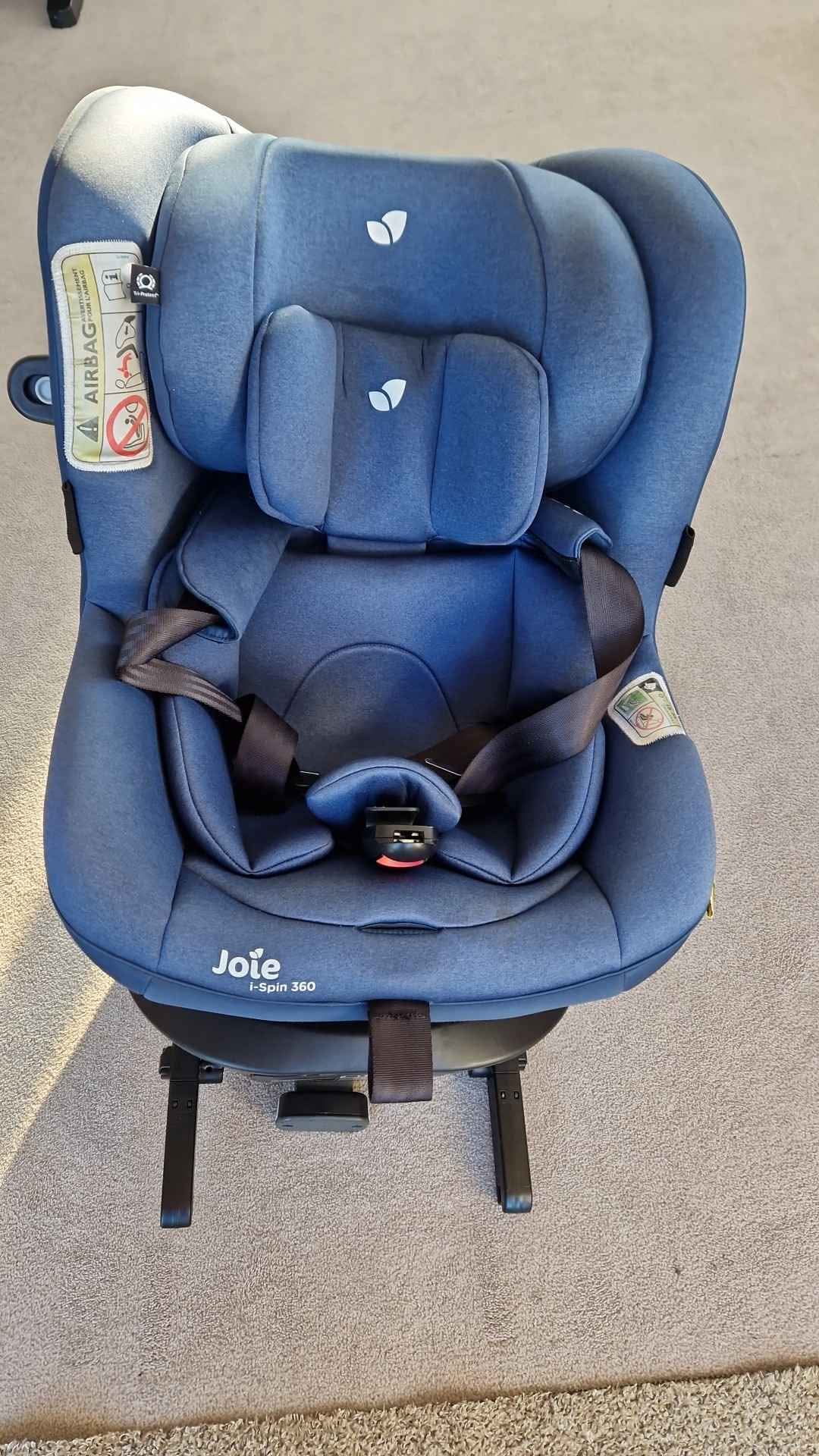 Rotating baby/toddler car Can forward face from 15