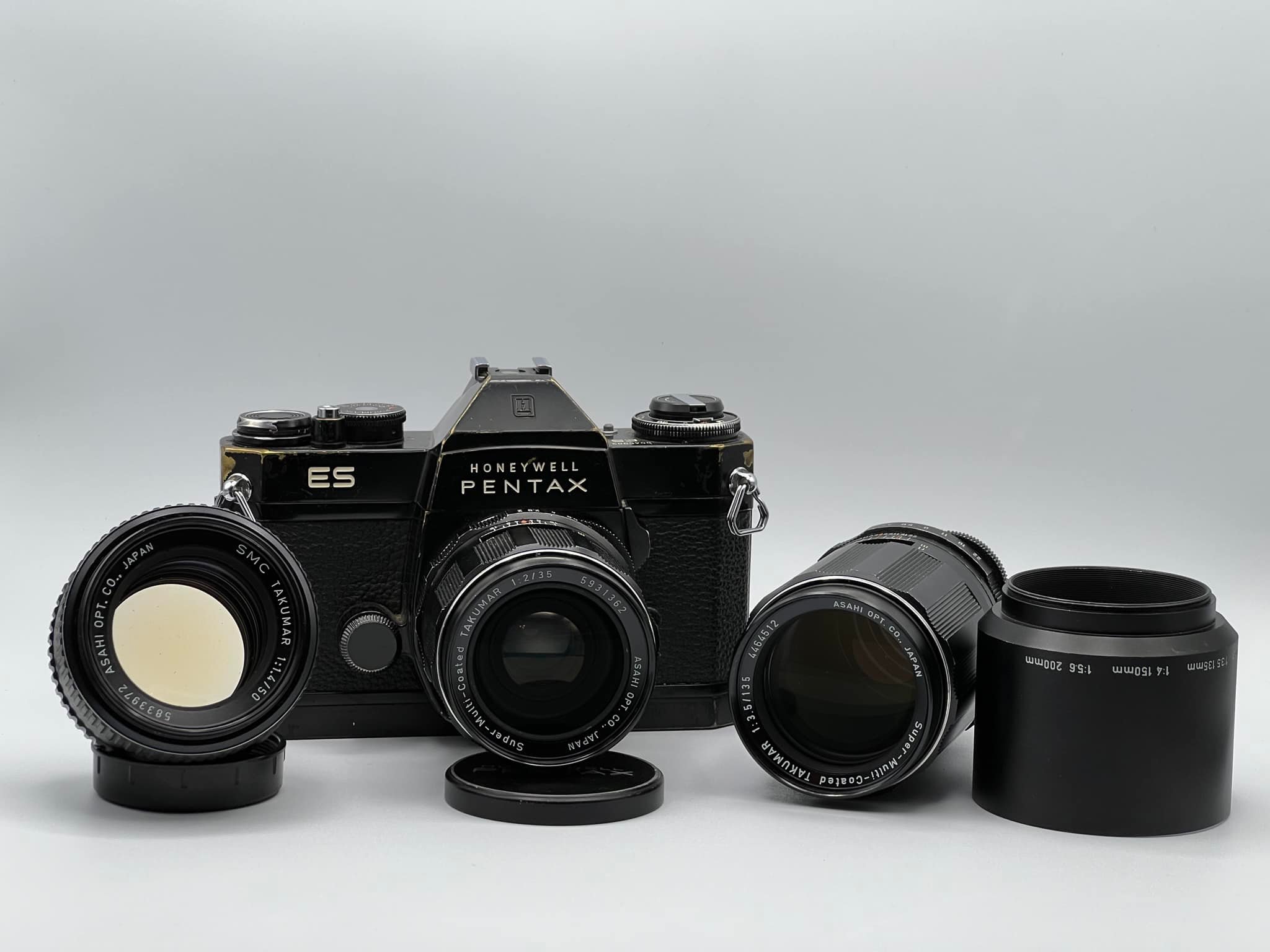 Pentax ES11, the last M42 mount camera with Takumar SMC lenses