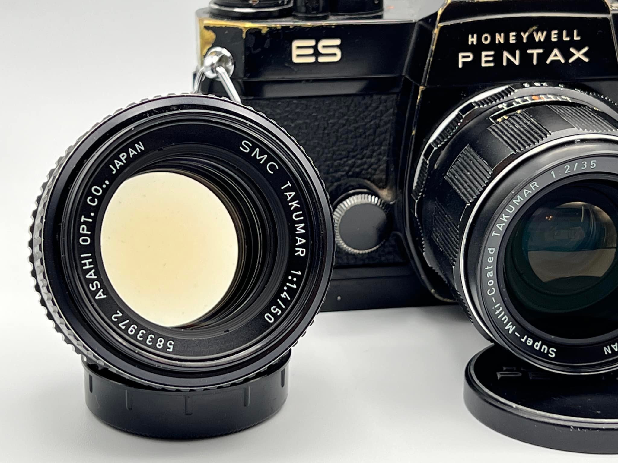 Pentax ES11, the last M42 mount camera with Takumar SMC lenses