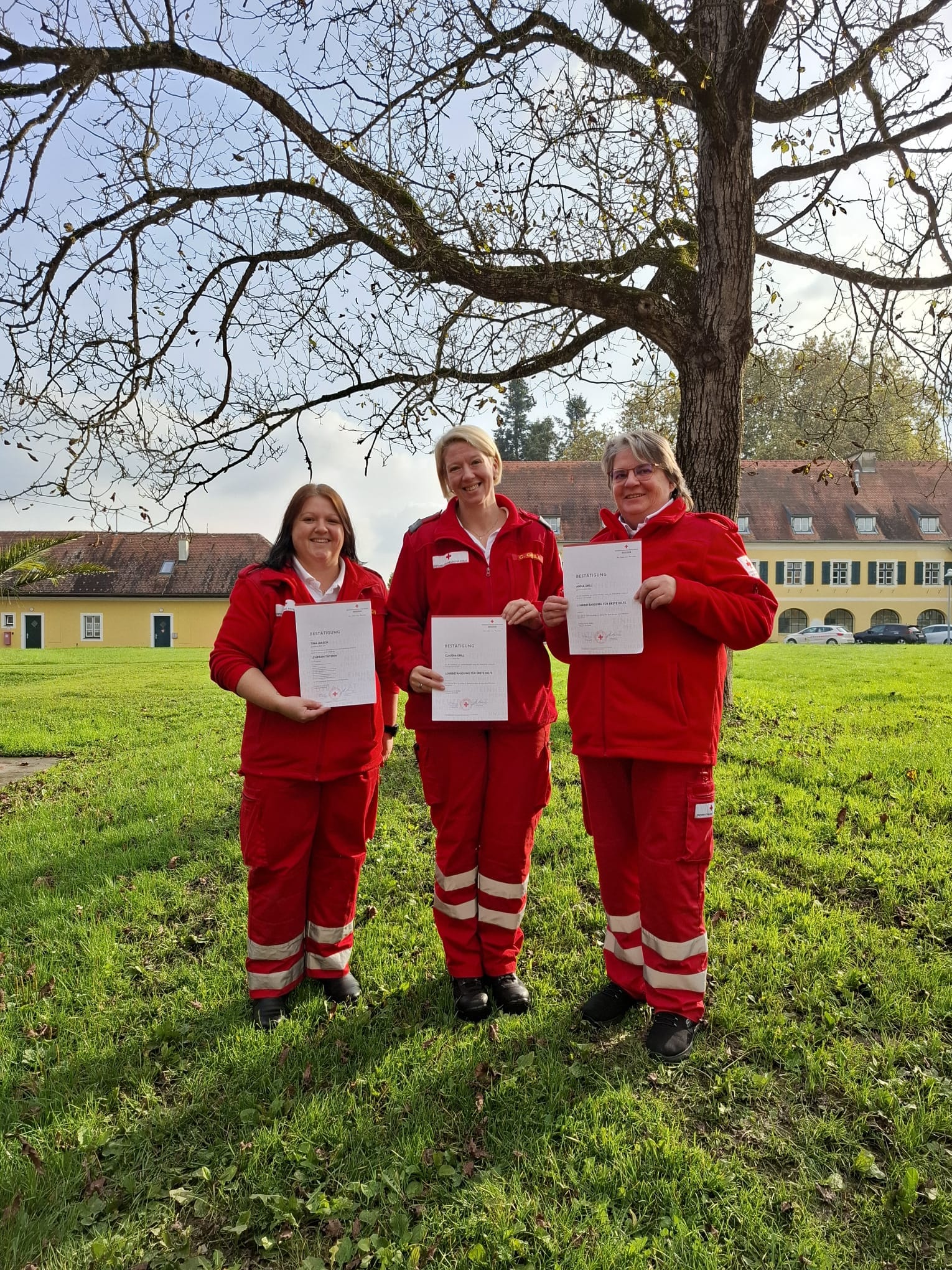 3-fache Lehrbeauftragten-Verstärkung!... - Rotes Kreuz Liezen | Facebook