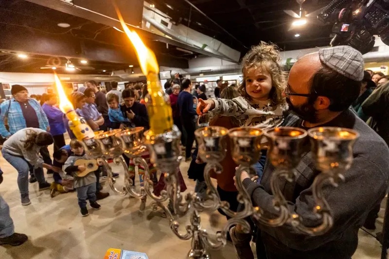 Jews in Center City | Jewish Exponent article quoting Rabbi Steven ...