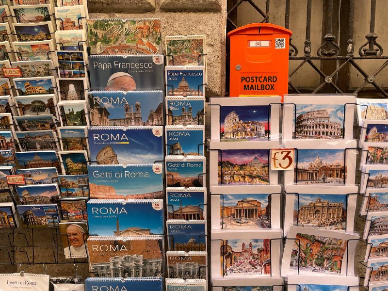 I Love Roma - I Love Roma shop is located at 📍Via de...
