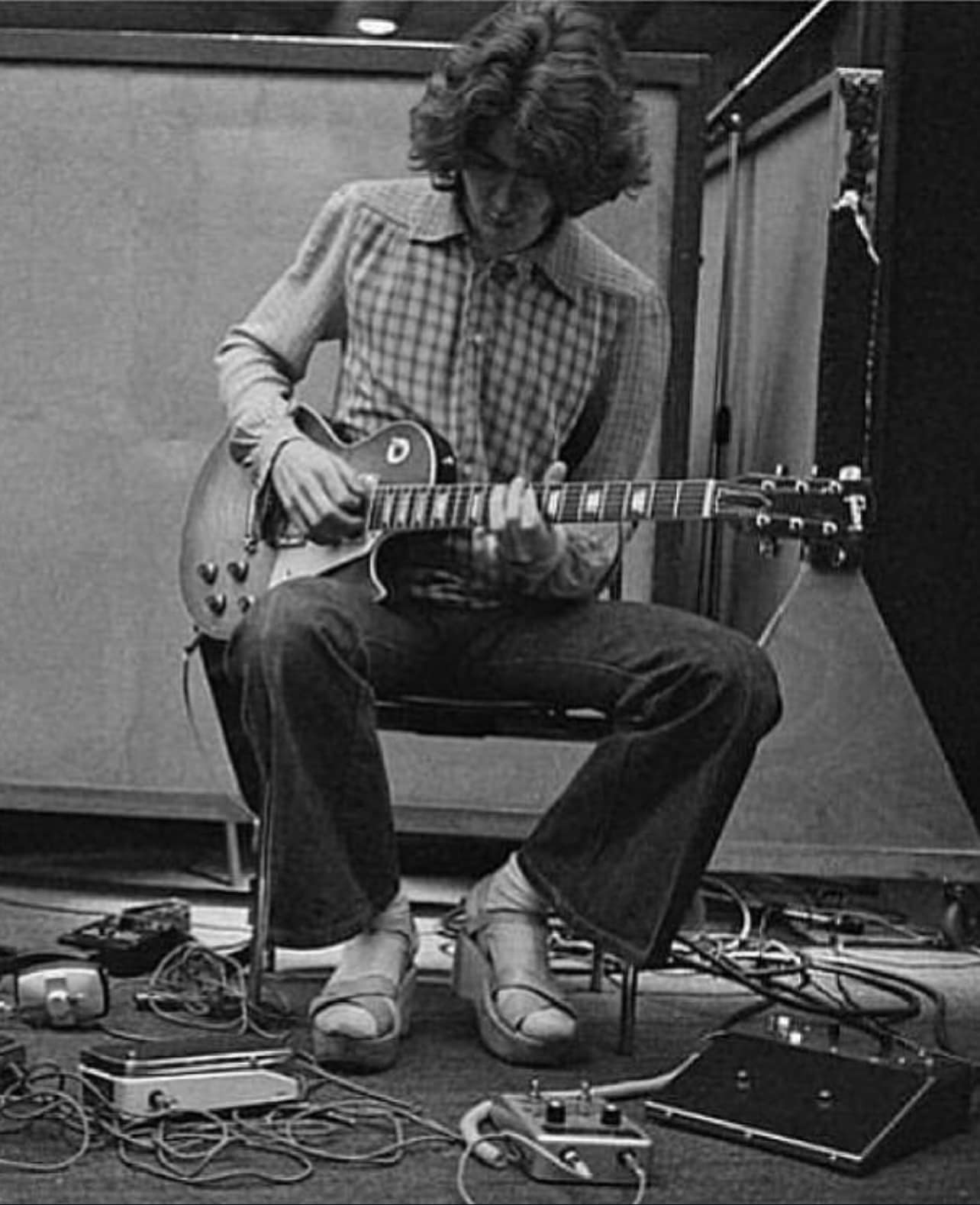 Scottish musician Jack Bruce (1943 - 2014, left) and Mick Taylor