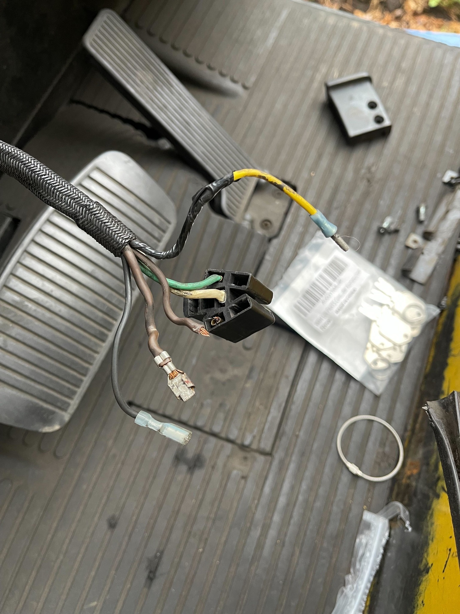 How to wire a 5 or 6 prong ignition switch to a 620 tractor
