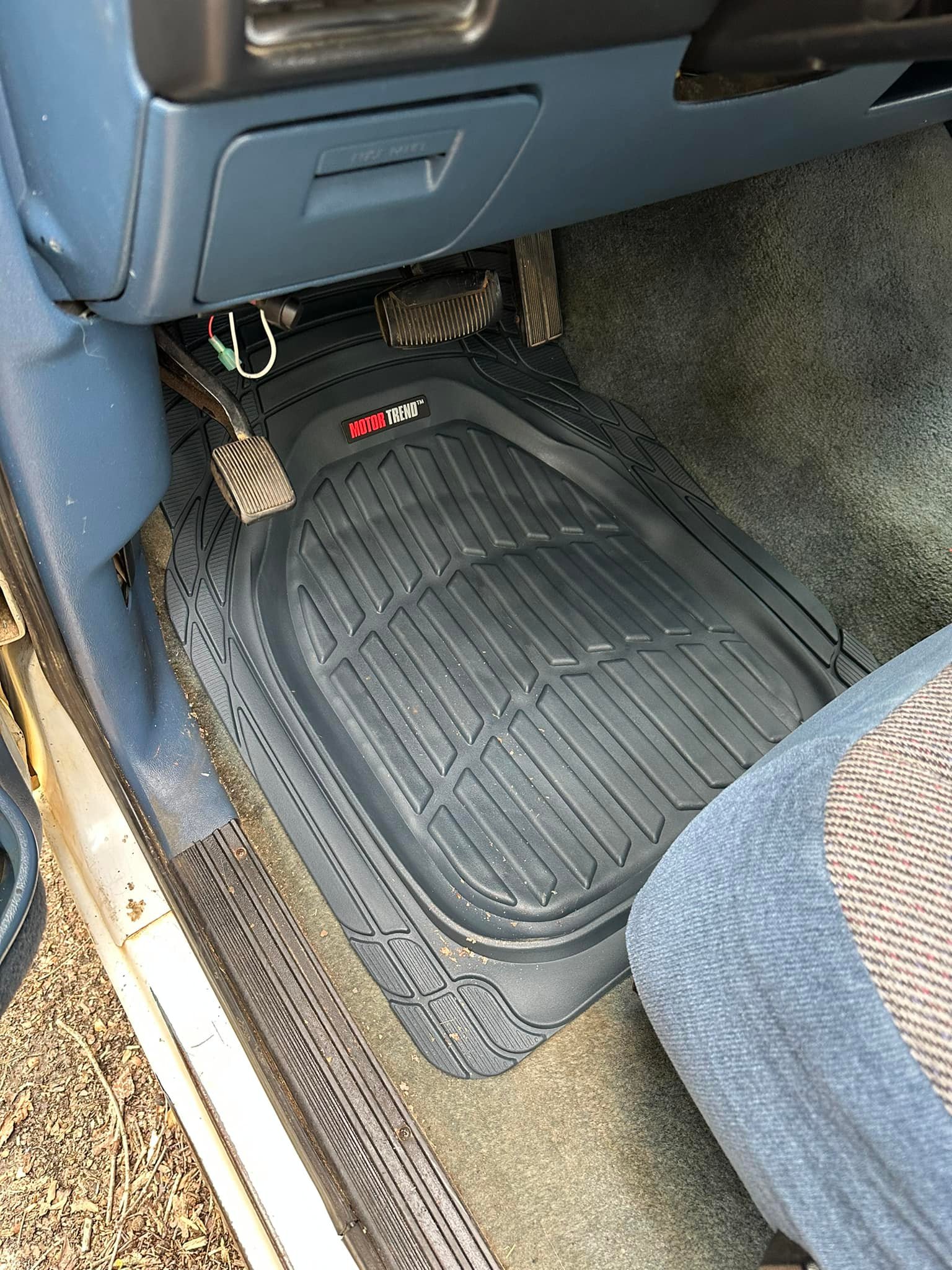 Motor Trend Odorless Deep Dish Rubber Floor Mats & Cargo Trunk Liner – 4 Piece Set, Gray, Trim-to-Fit