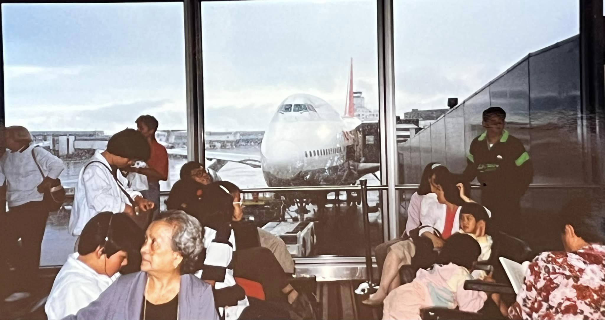 Vintage Photos of Northwest Airlines Flights from Sea-Tac in the 1980s