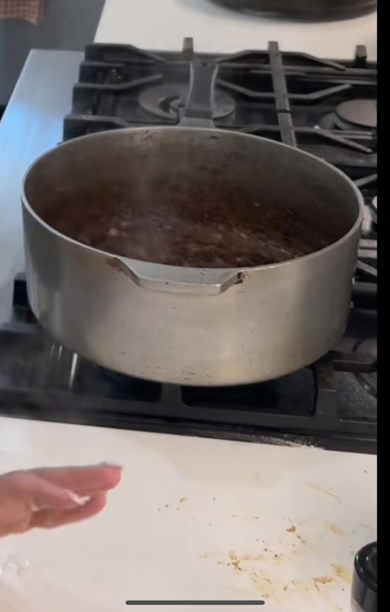 What is this Magnalite pot with unique handle?