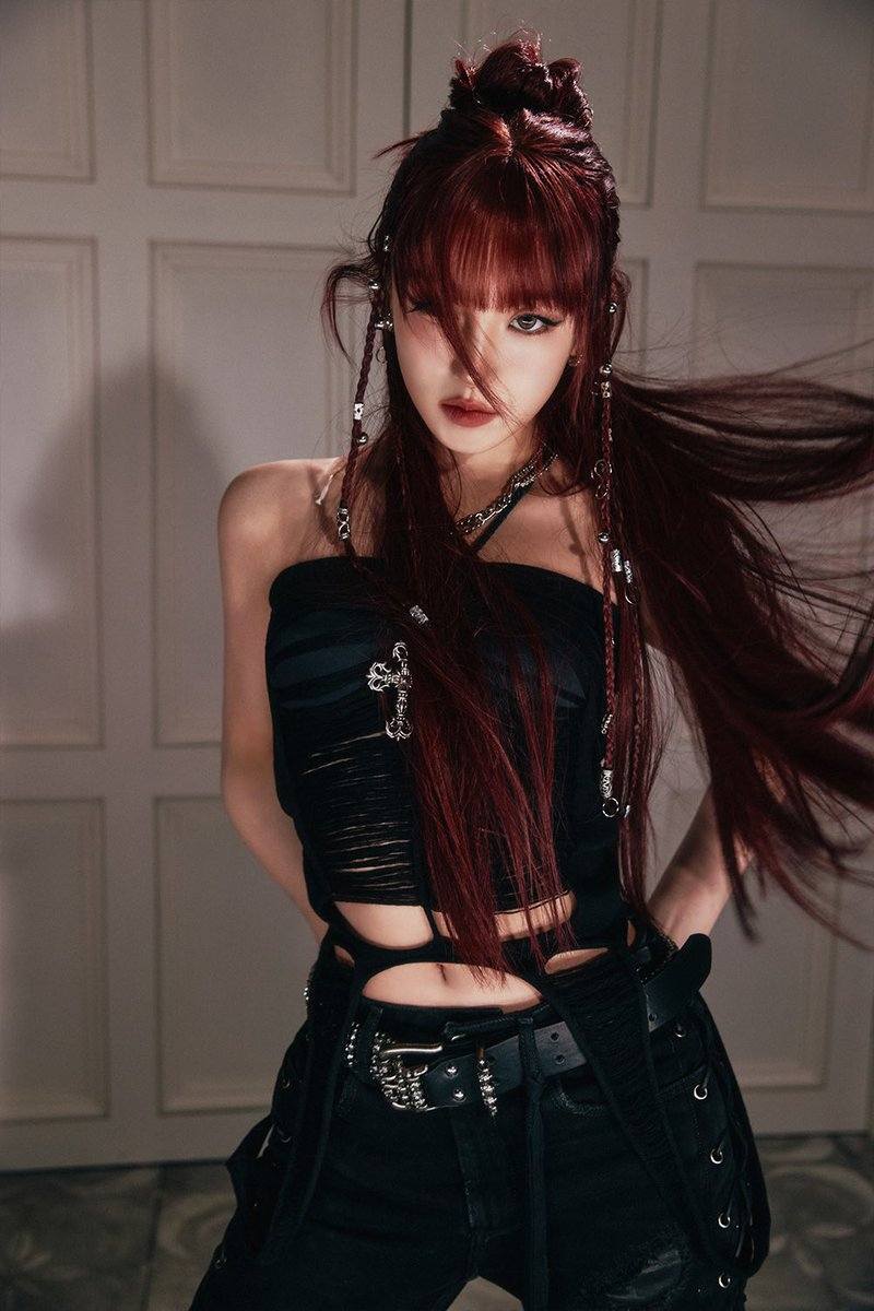 I-DLE has revealed Yuqi's concept photos for their pre released