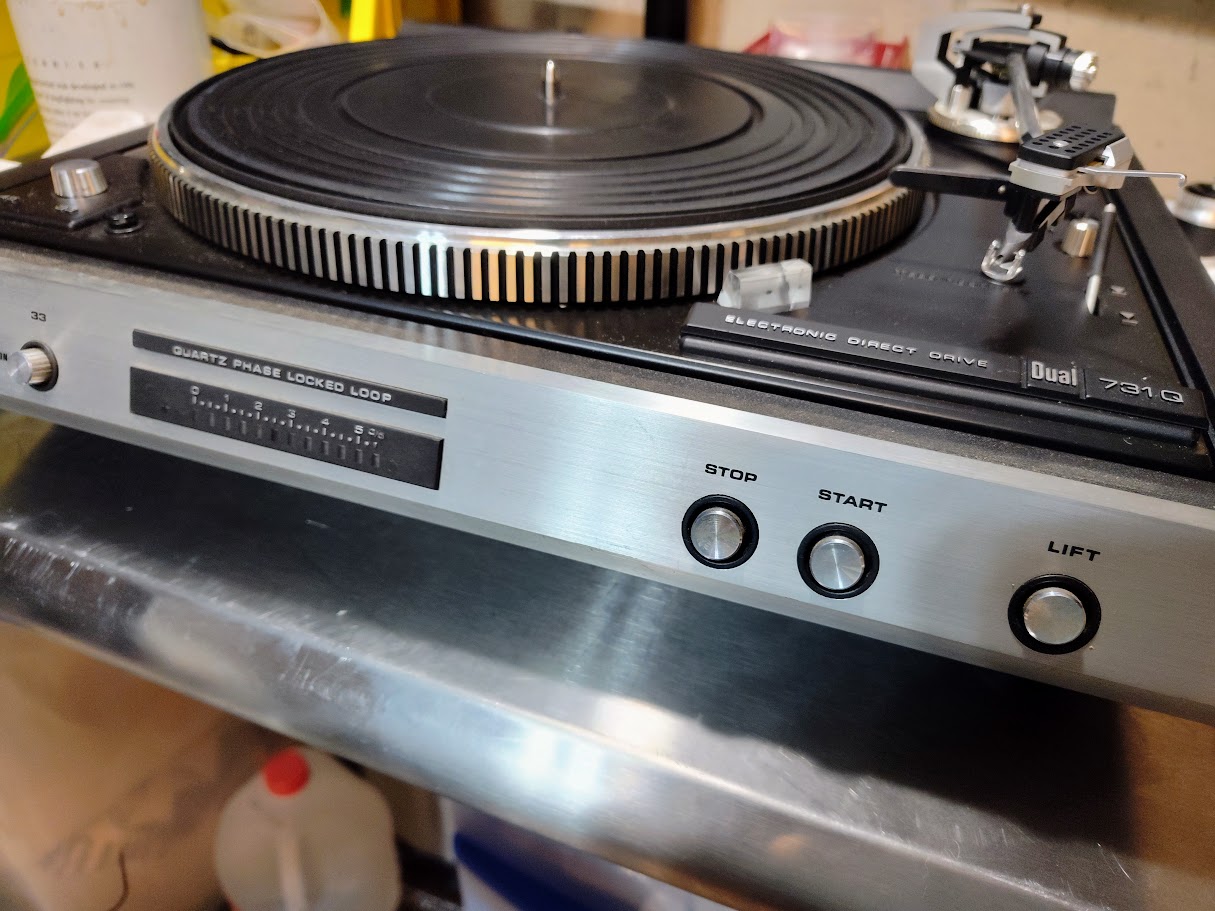 Vintage Yamaha YP-700C Belt Drive Turntable – 100V, 50/60Hz, Fully Serviced