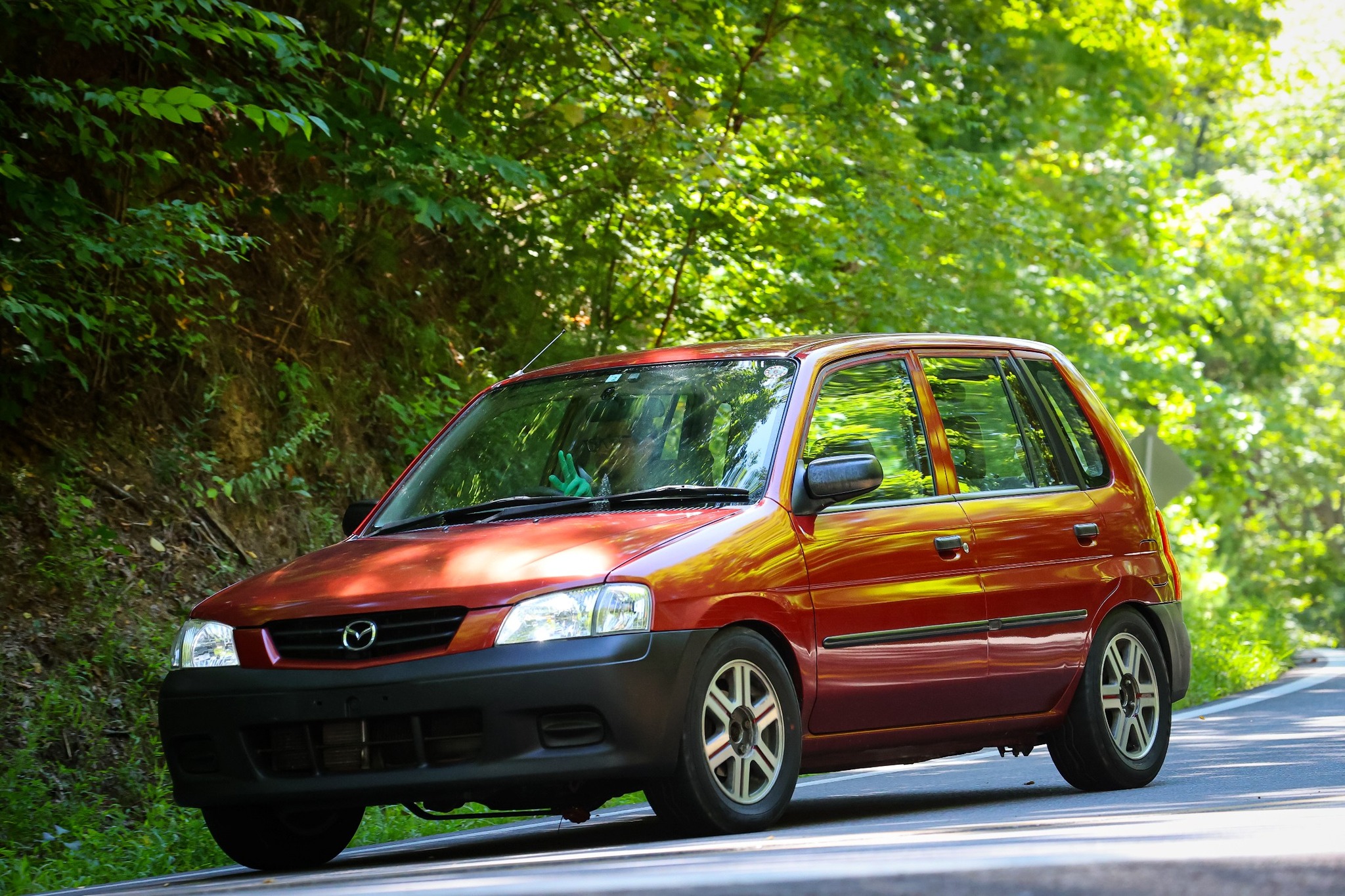 ✌🏻 🐉 2000 Mazda Demio on 1990 Geo Storm GSi 
