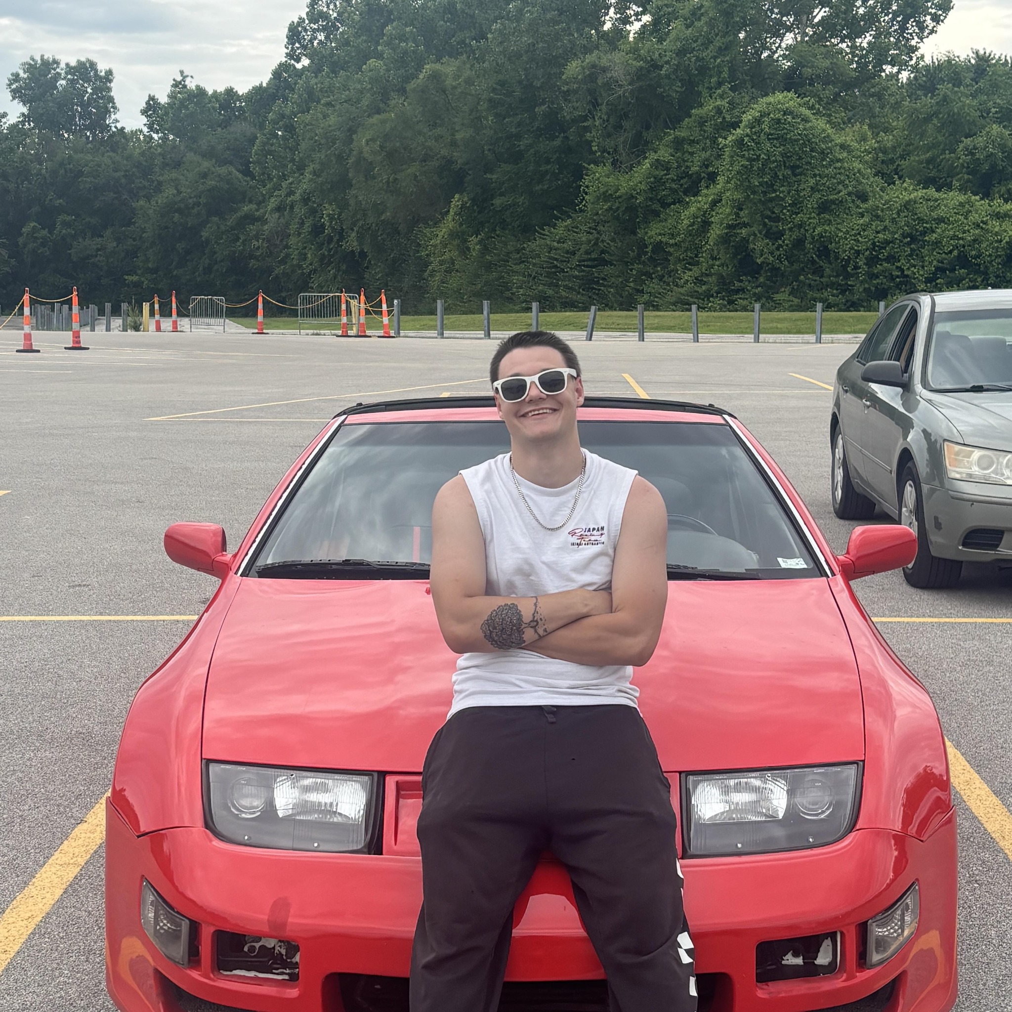 Z32 buy sell market | Facebook