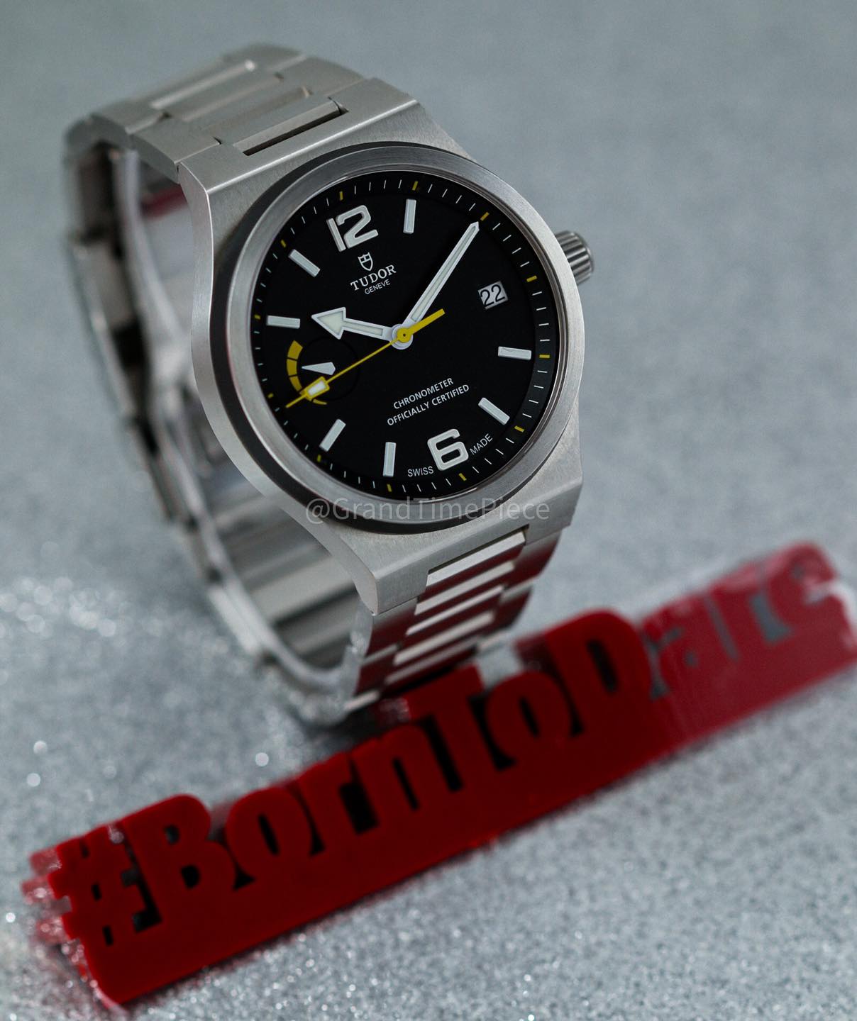 grand-tudor-north-flag-this-watch-is-incredibly-stylish-and-has-a