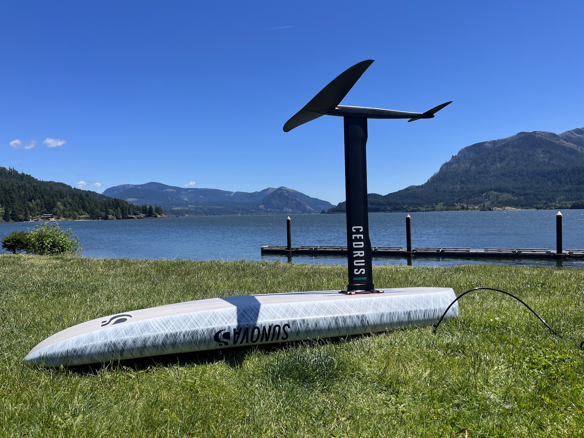 First ride on new foil kit with Code 980s and 142 tail in 17 knot wind