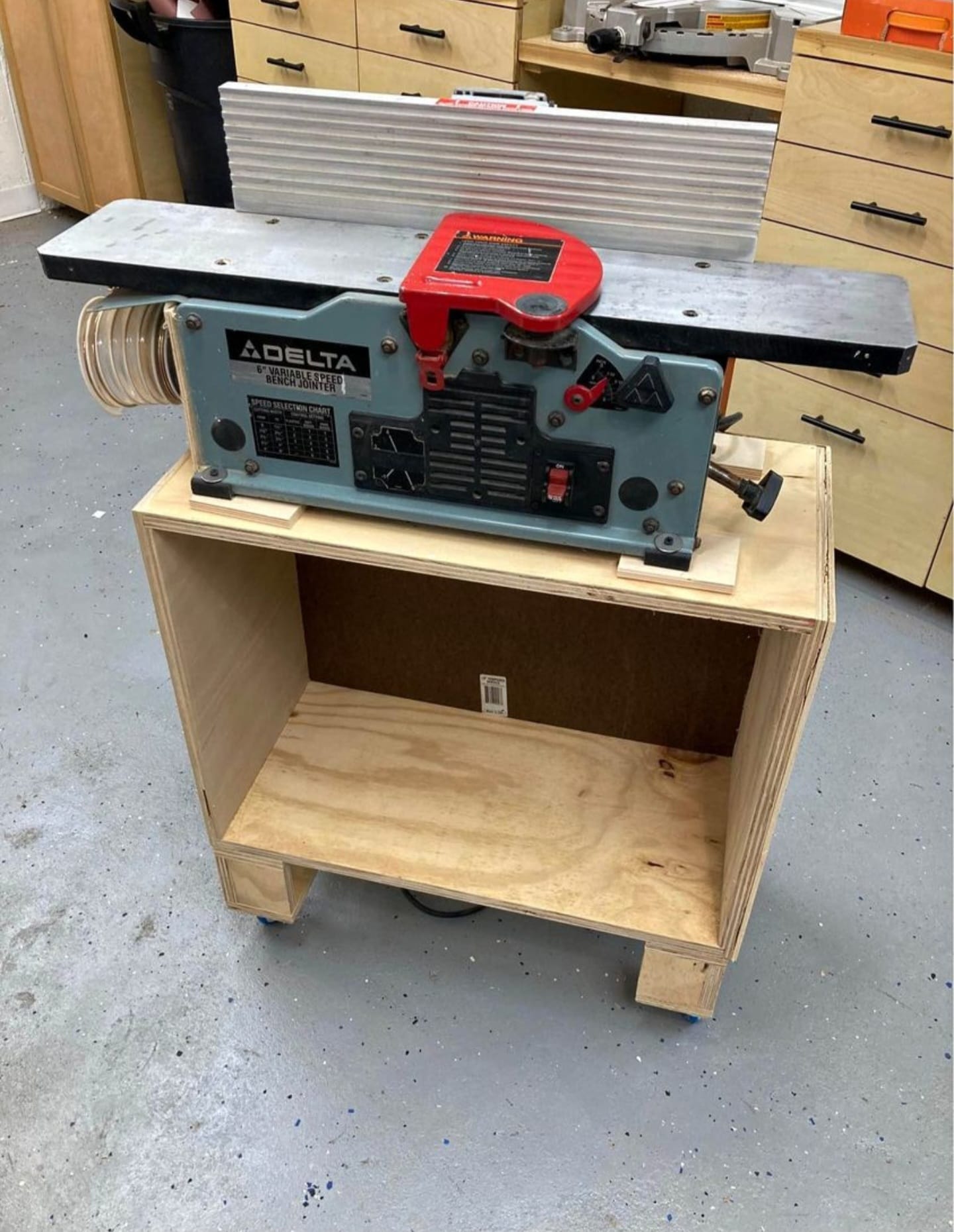 Is the Delta 6 inch variable speed bench jointer model JT160 worth 
