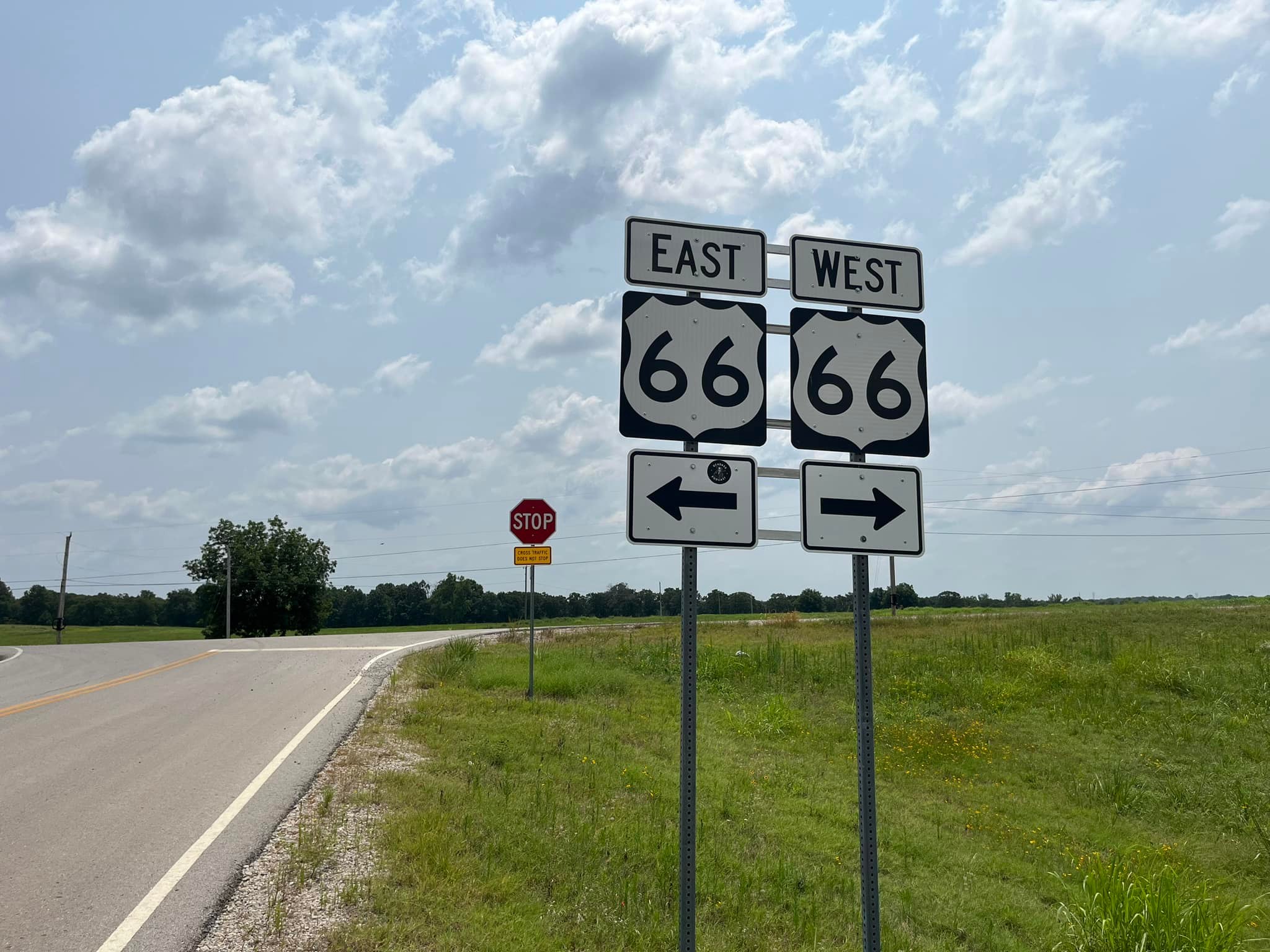 US 66 sign along the old road still exist