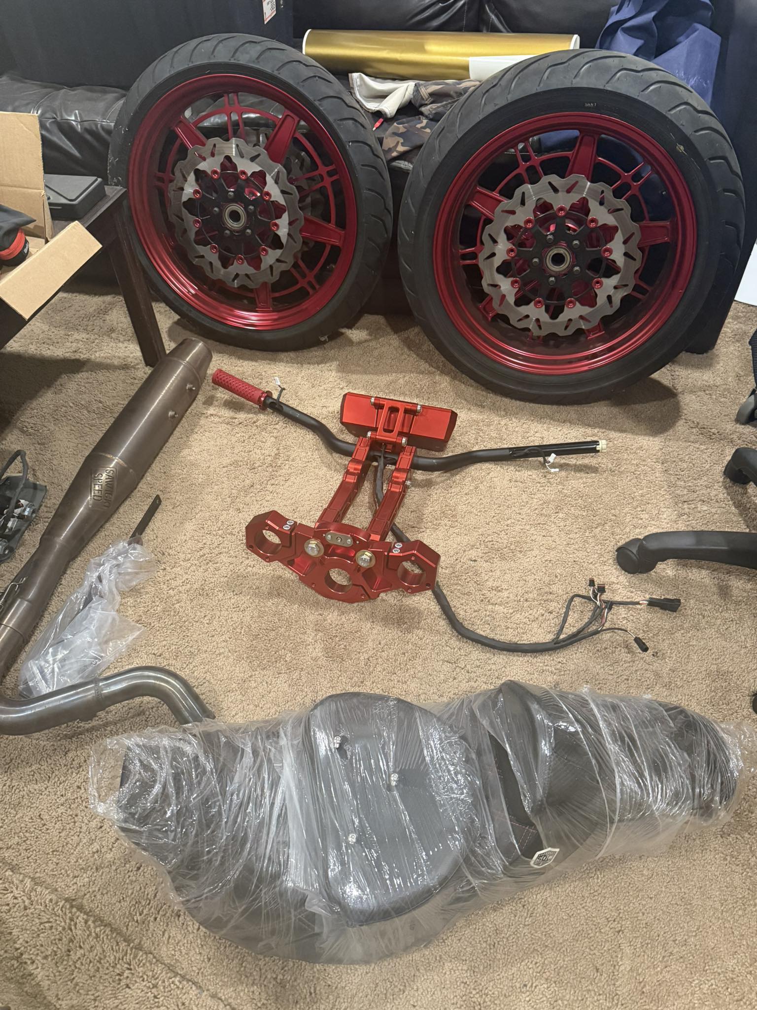 Performance bagger with Jad wheels and Dunlop tires for sale