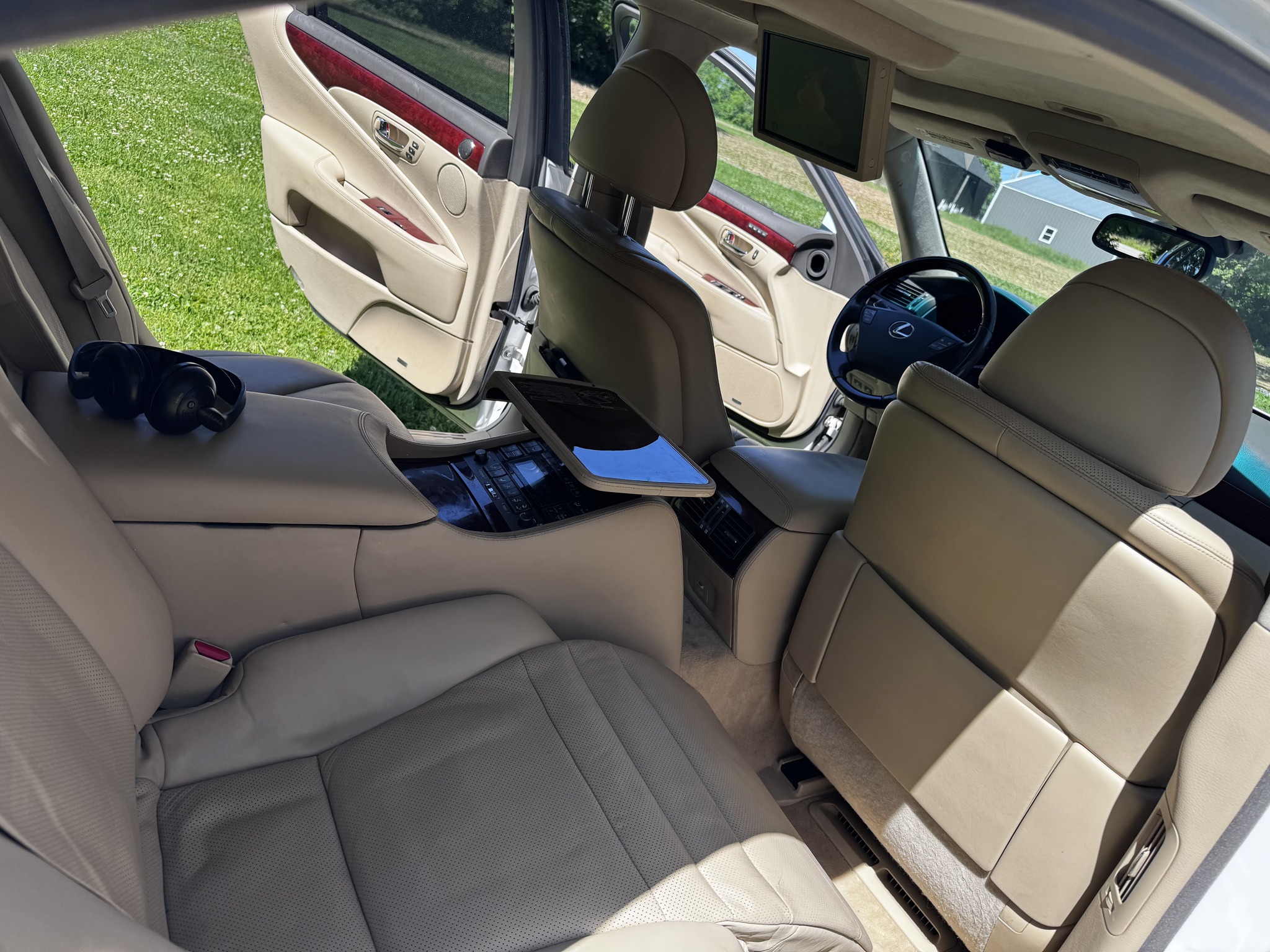 2007 Lexus LS460L Executive Package – Rare Rear Executive Seating