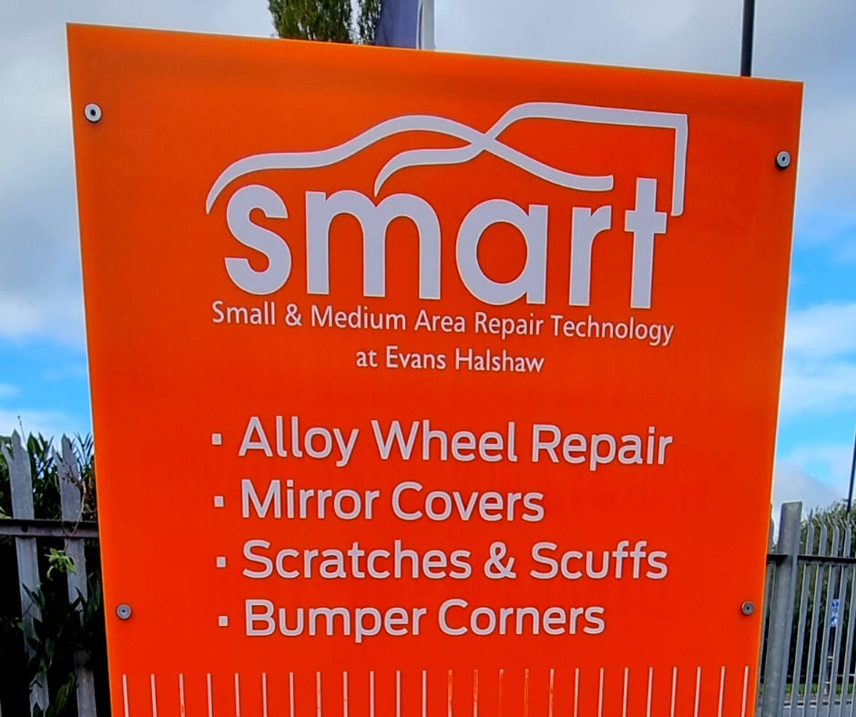 Vinyl Graphics at Evans... - Vinyl Graphics at Evans Halshaw