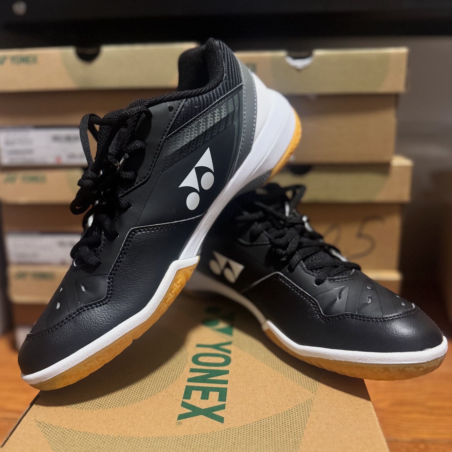 Yonex 65z3 Black 🖤 Php 7,500 + SF Designed to improve comfort