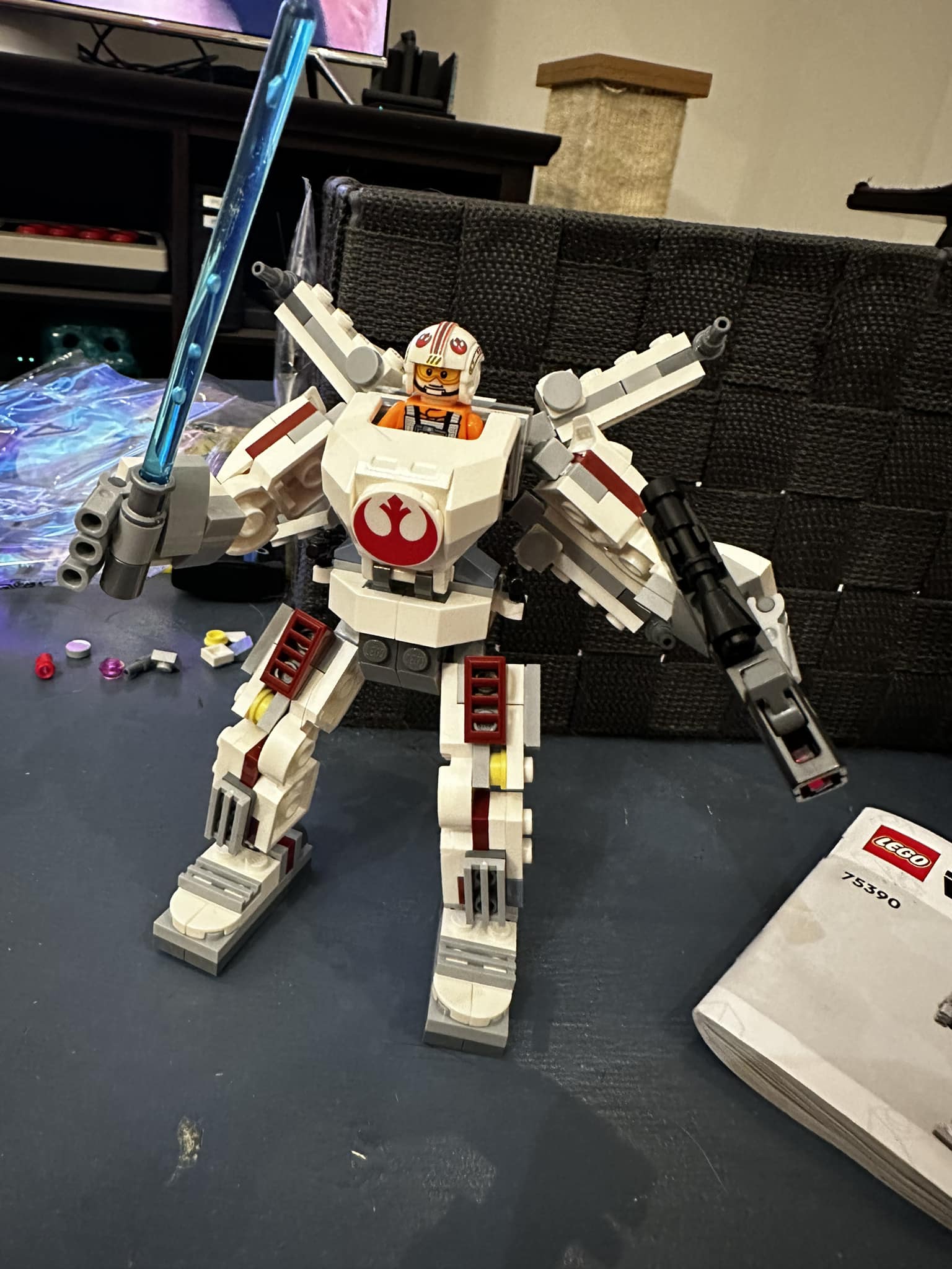 Lego Star Wars 75390 Luke Skywalker X-wing Mech