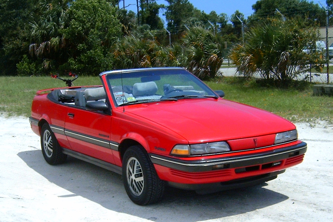 Thats my pontiac sunbird gt 1989 still a good shape