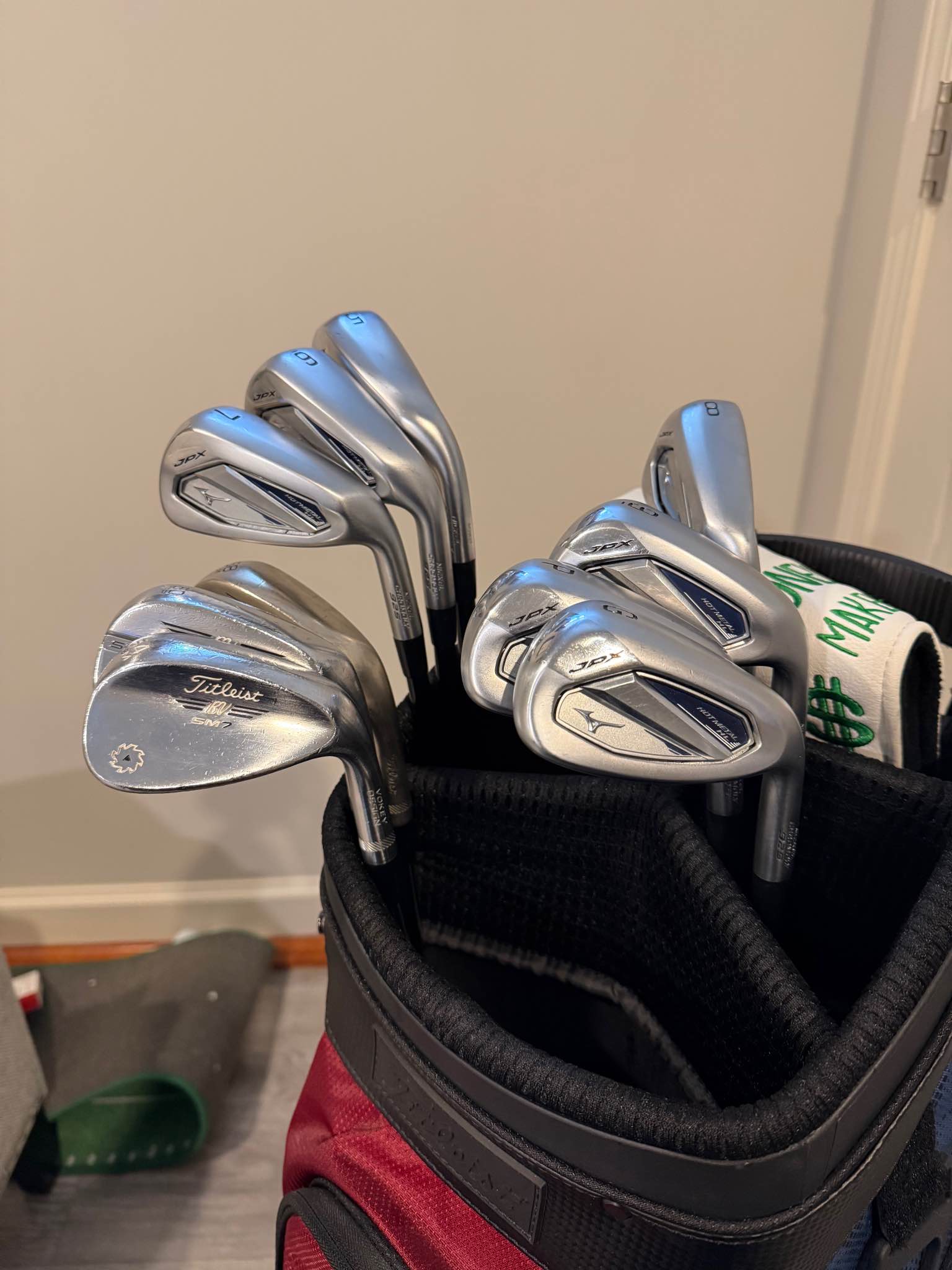 mk  Selling a right-handed Srixon ZX Mk II 3-Hybrid. This club has