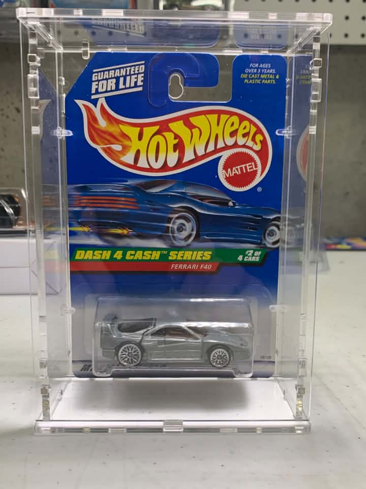 Collectors🔥 FERRARI F40 – 1998 Hot Wheels Dash 4 Cash