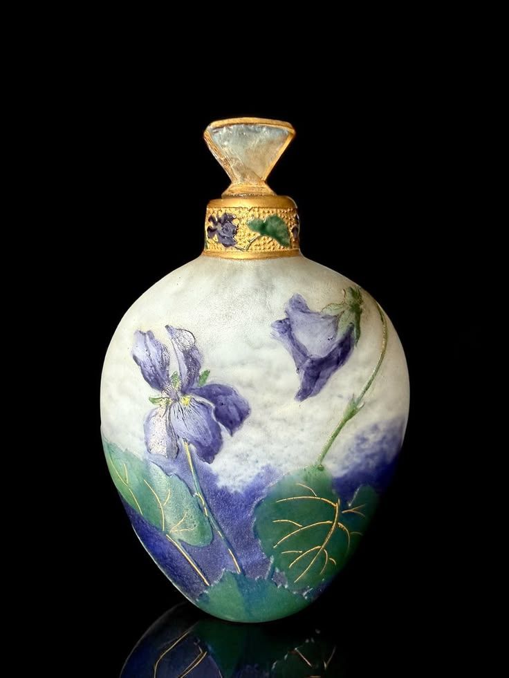 Violets perfume bottle by Daum Nancy with Delvaux Paris retailer mark
